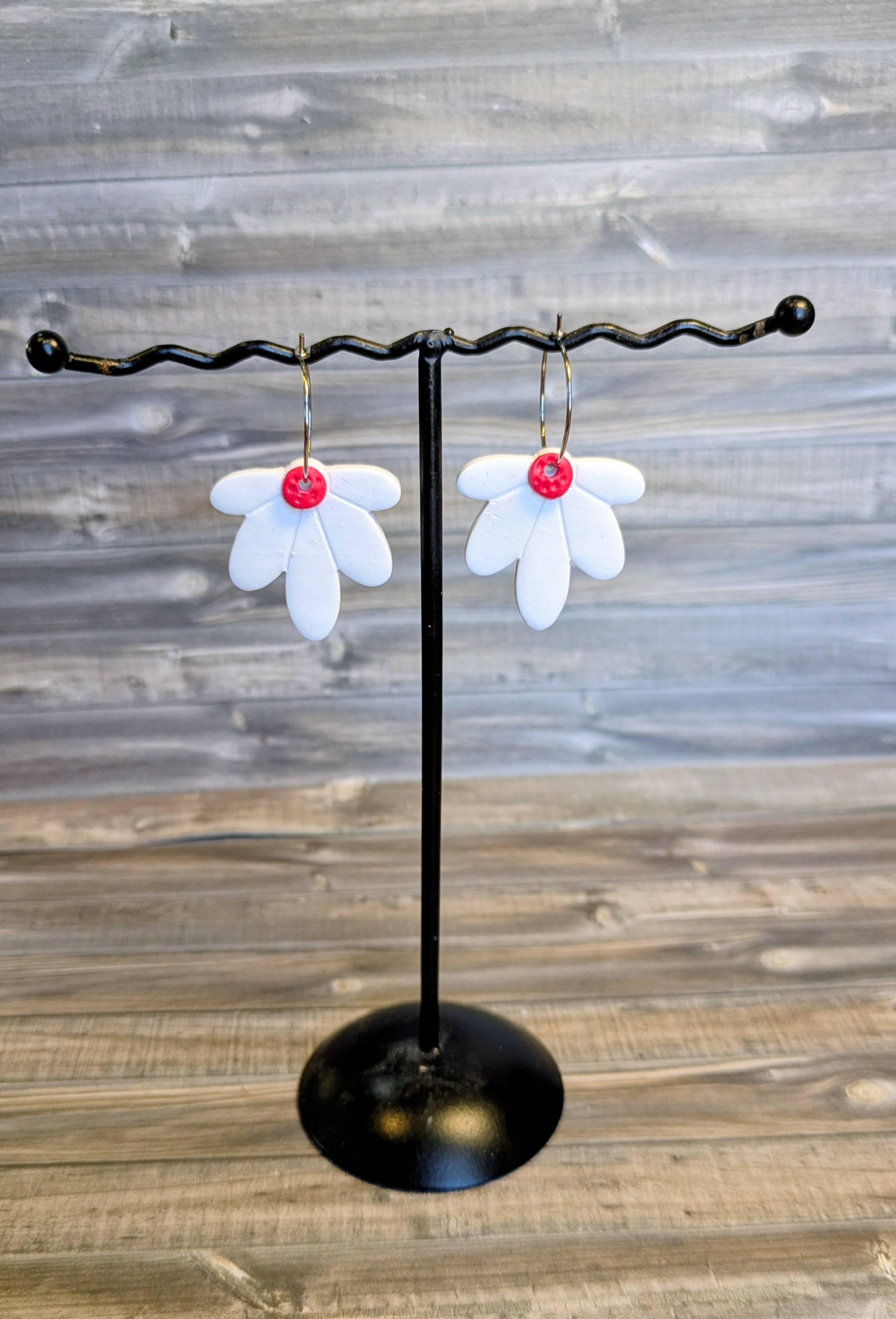 Flower drop earrings