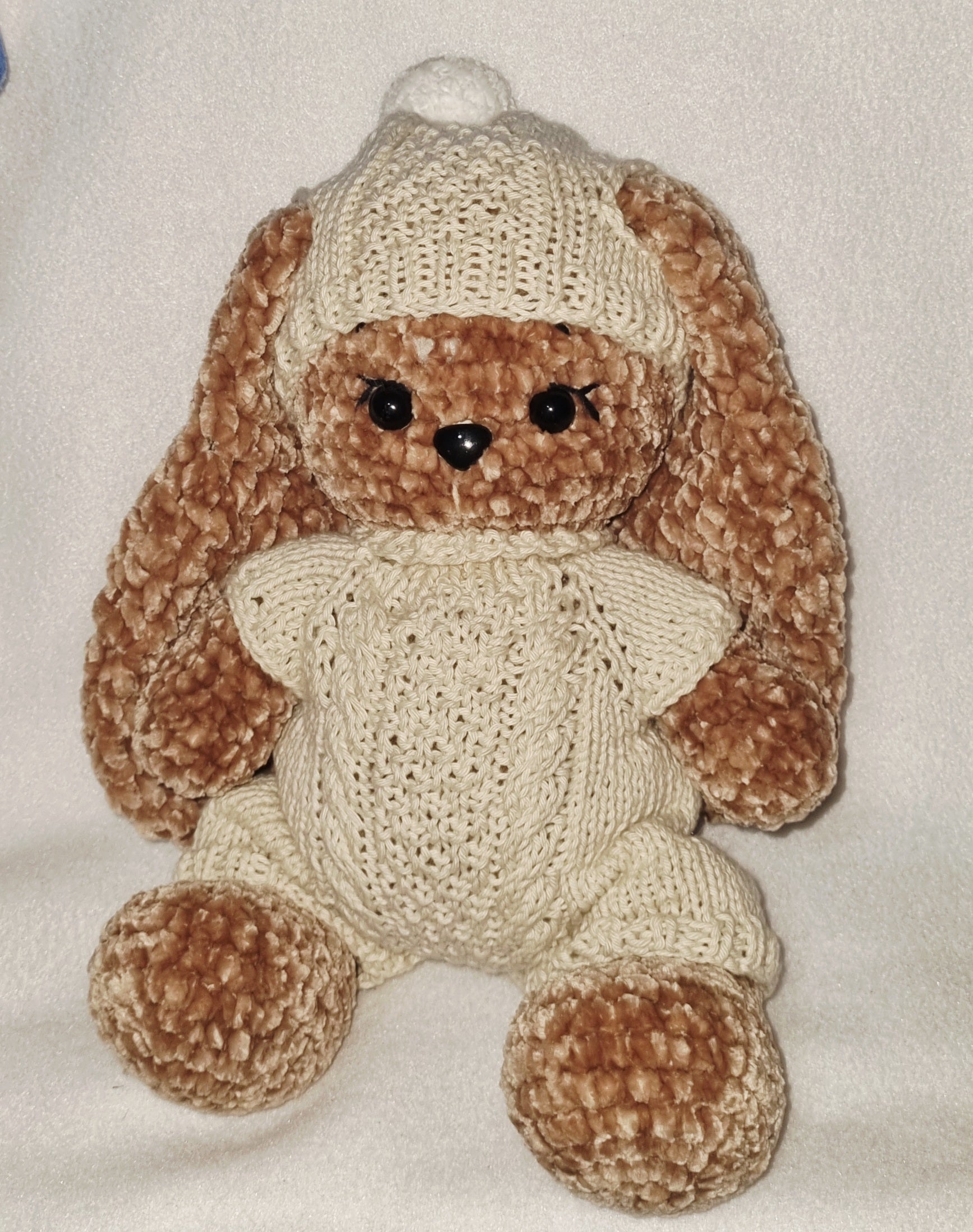 Handmade – 	Super Soft Bunny with 2-piece dress up set - BB044