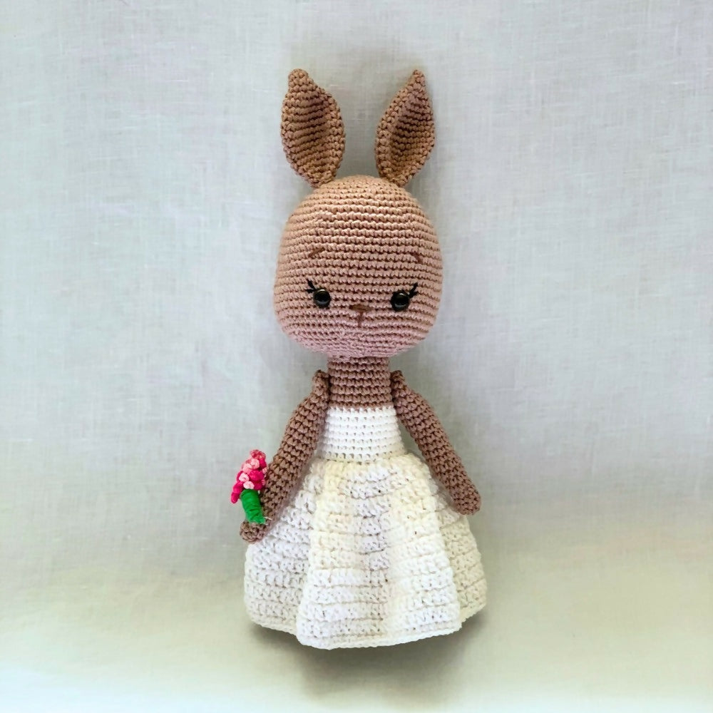 Crochet Wedding Bunnies|Customisable Couple Combination and Colours