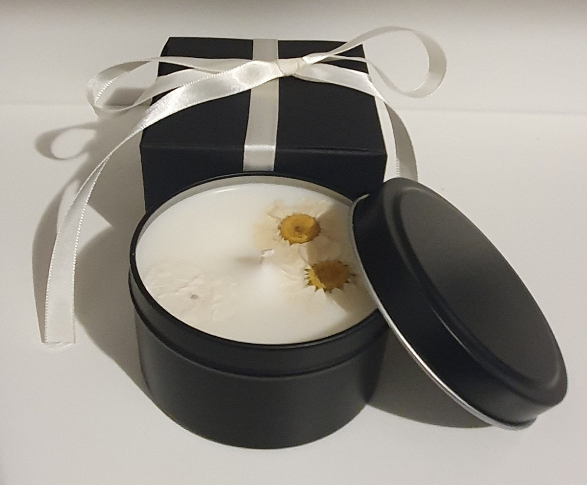 Clean Linen Soy Candle - Light Fragrance, Homemade in Australia, Gift Box With Ribbon, Perfect for Any Occasion.