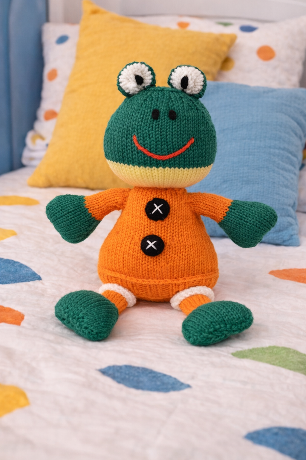 Hand Knitted Frog Plush Toy – Boy & Girl Frog Set – Handmade Soft Toy