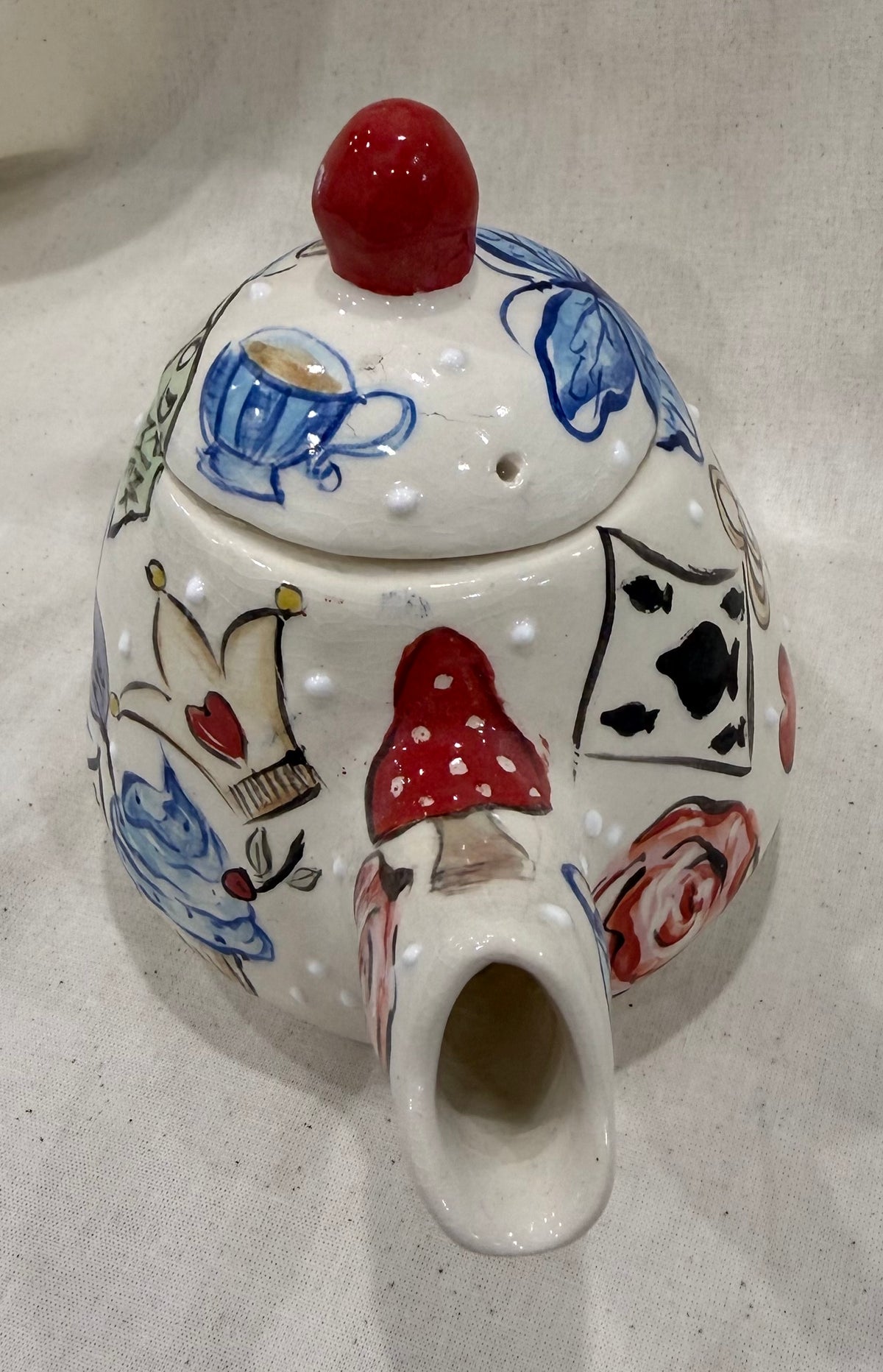 Alice in Wonderland Tea Pot