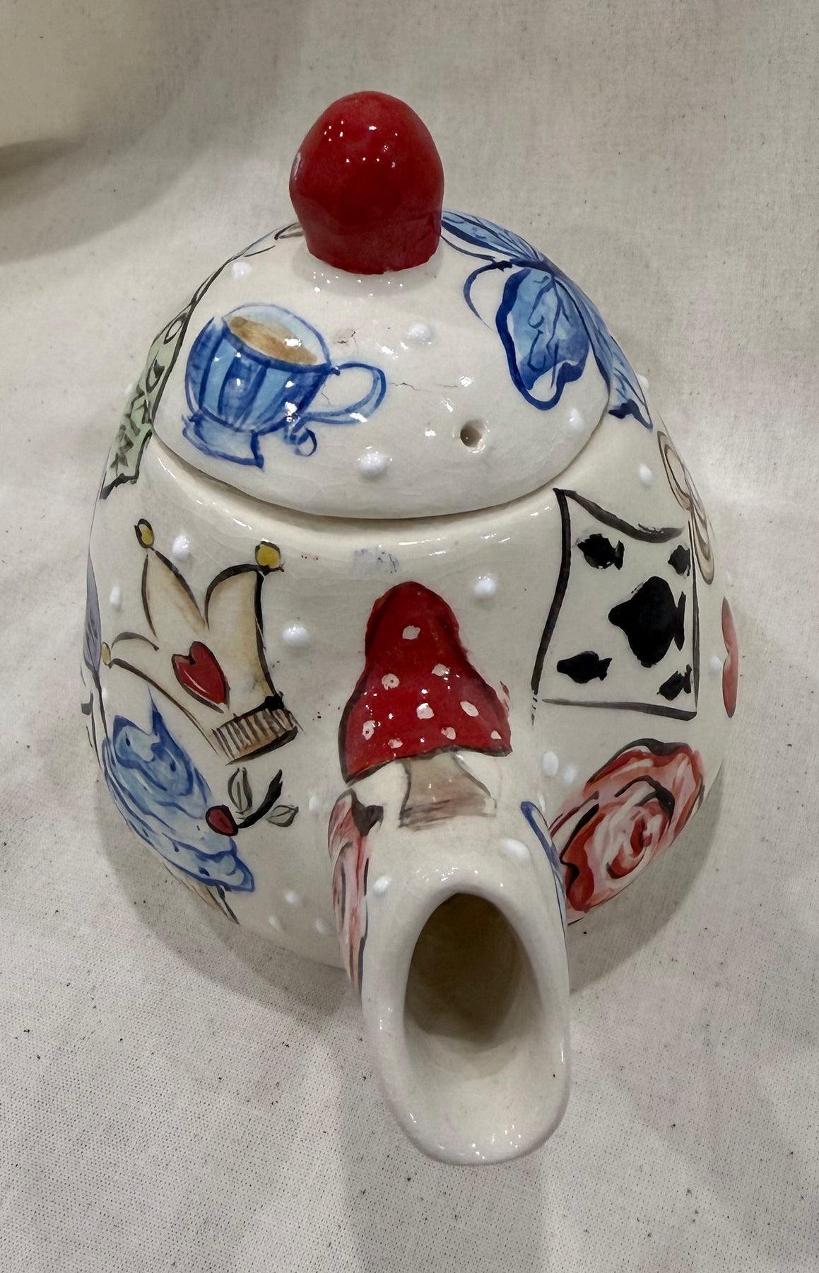Alice in Wonderland Tea Pot