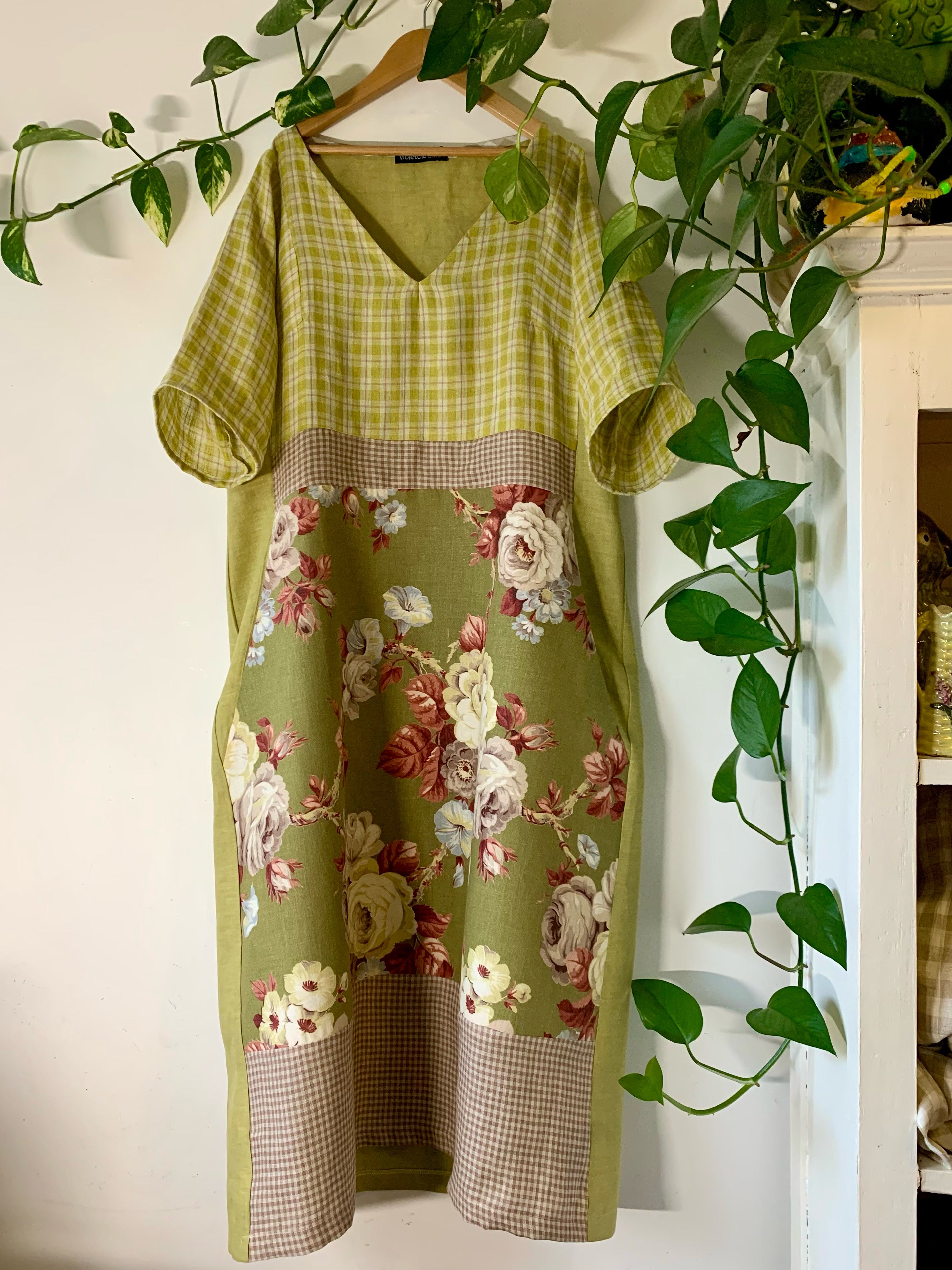 gorgeous olive, brown and beige check linen roses dress - medium 10-12 - violetclothing - free postage