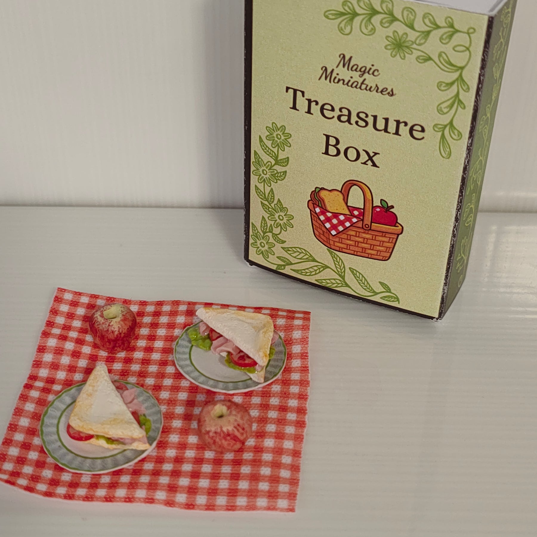 Magic Miniatures Treasure Box