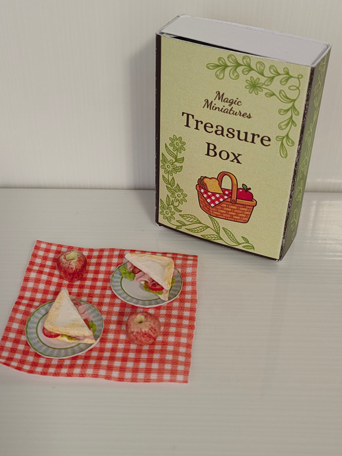 Magic Miniatures Treasure Box