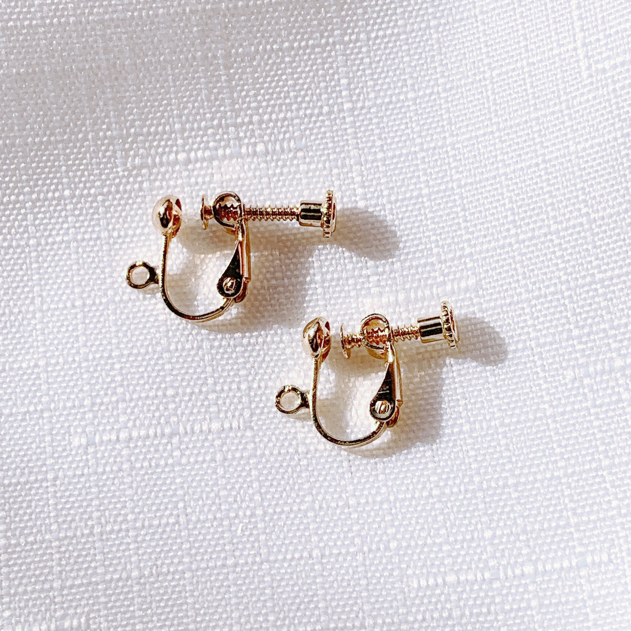 Handmade paper origami crane earrings / ear clip on / 14k gold hook