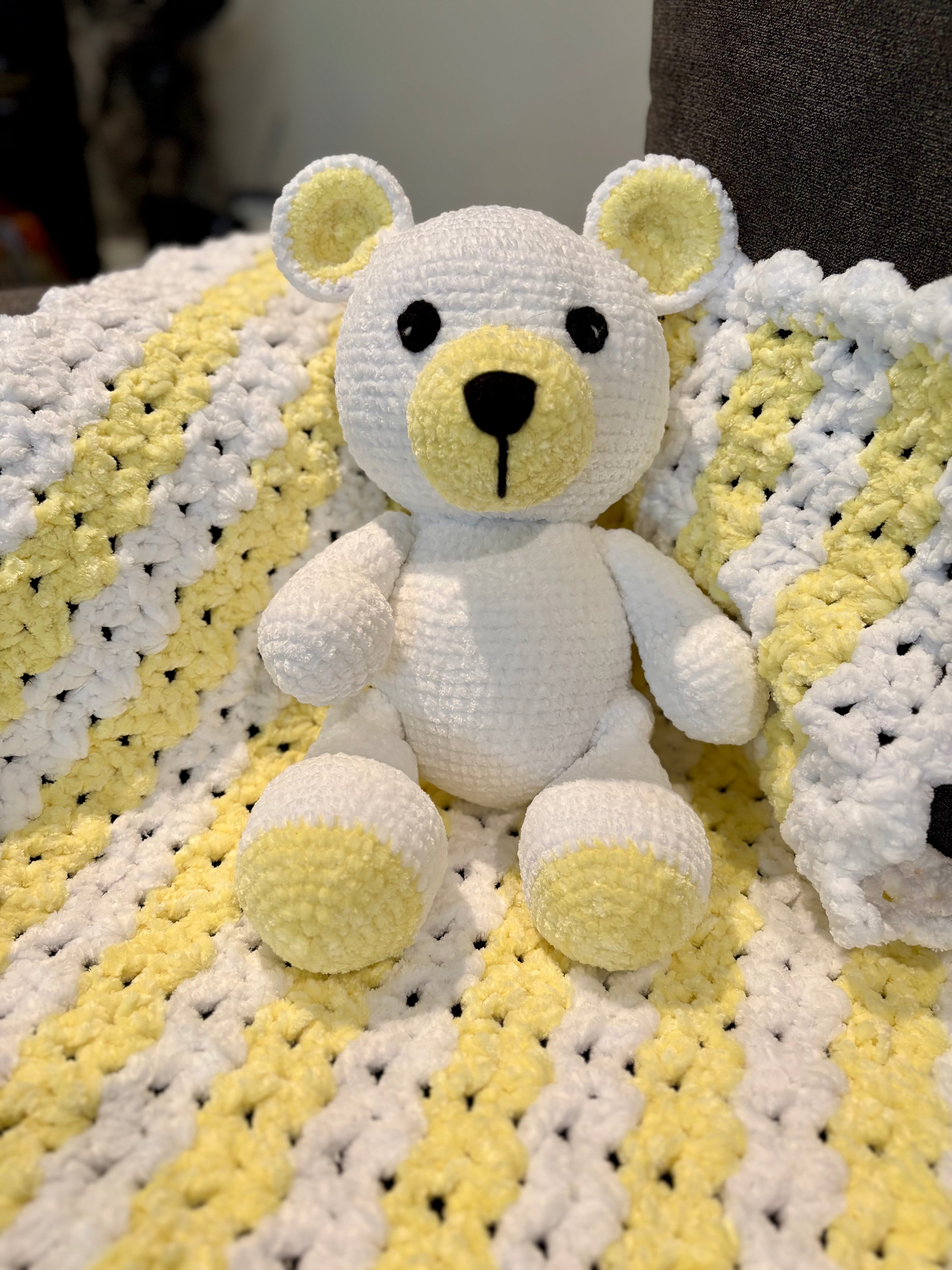 Extra soft large teddy bear and blanket
