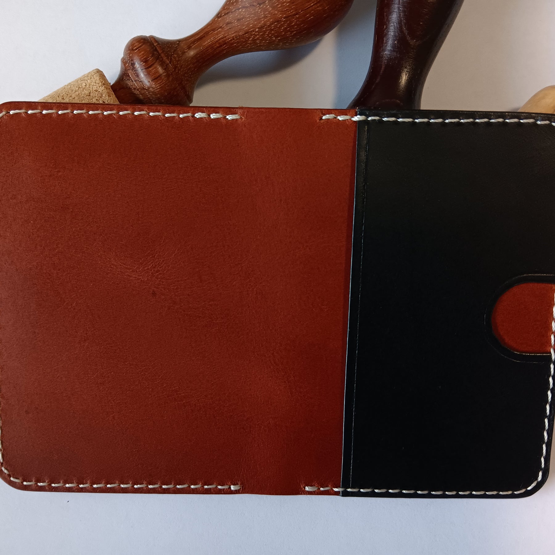 Vertical Bifold  Wallet with ID Window