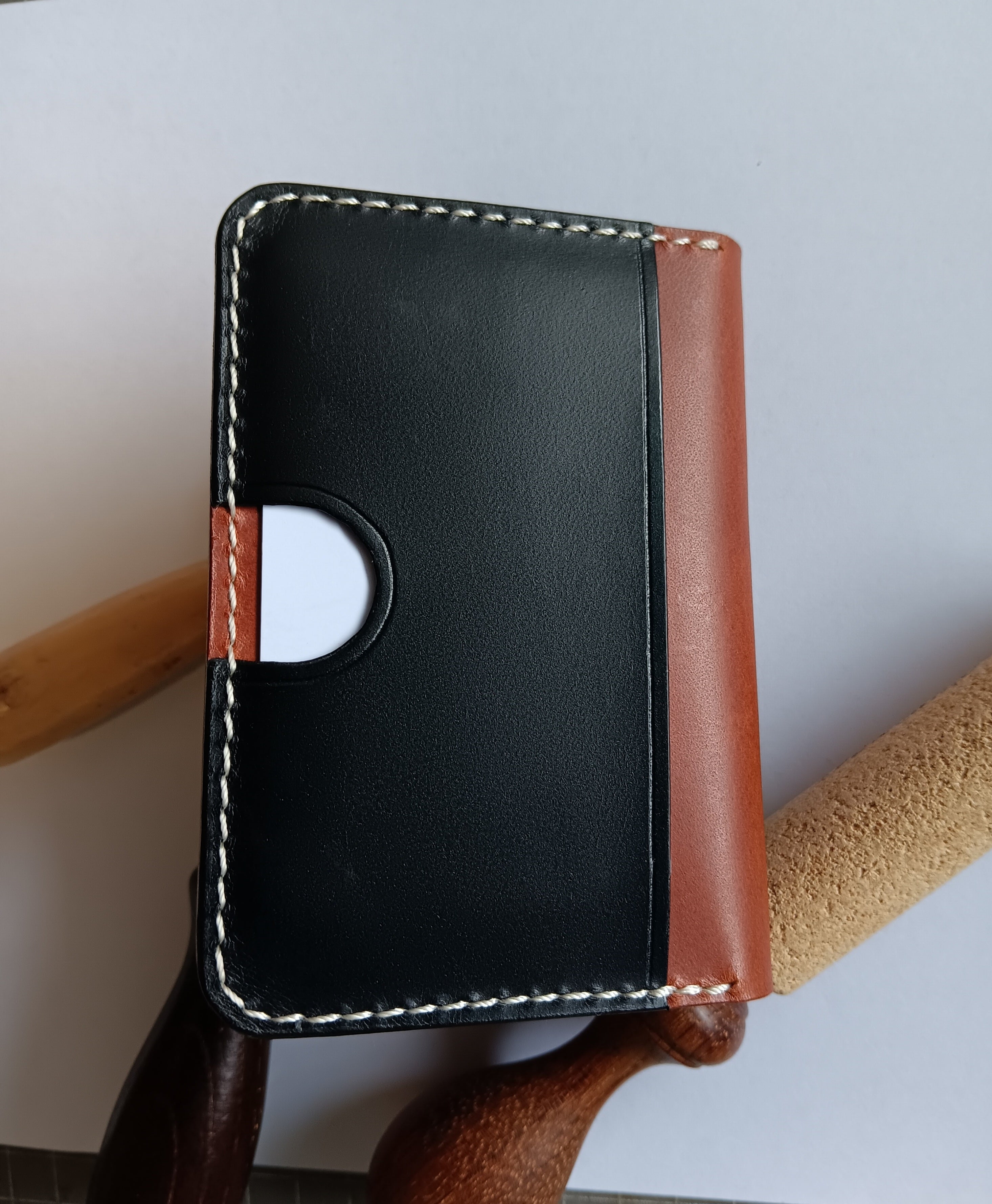 Vertical Bifold  Wallet with ID Window