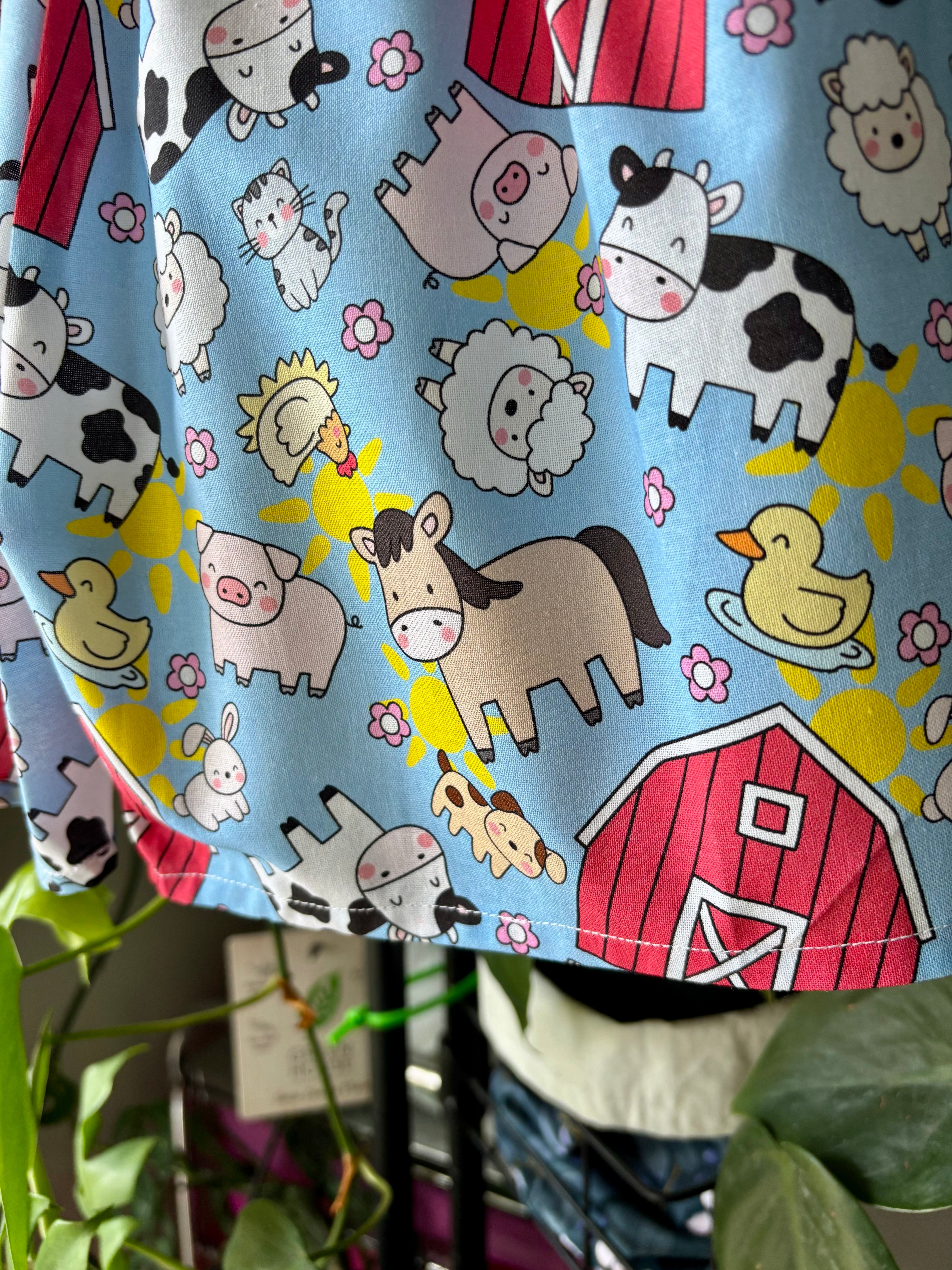 Kids shorts size 3 Farm and Barn