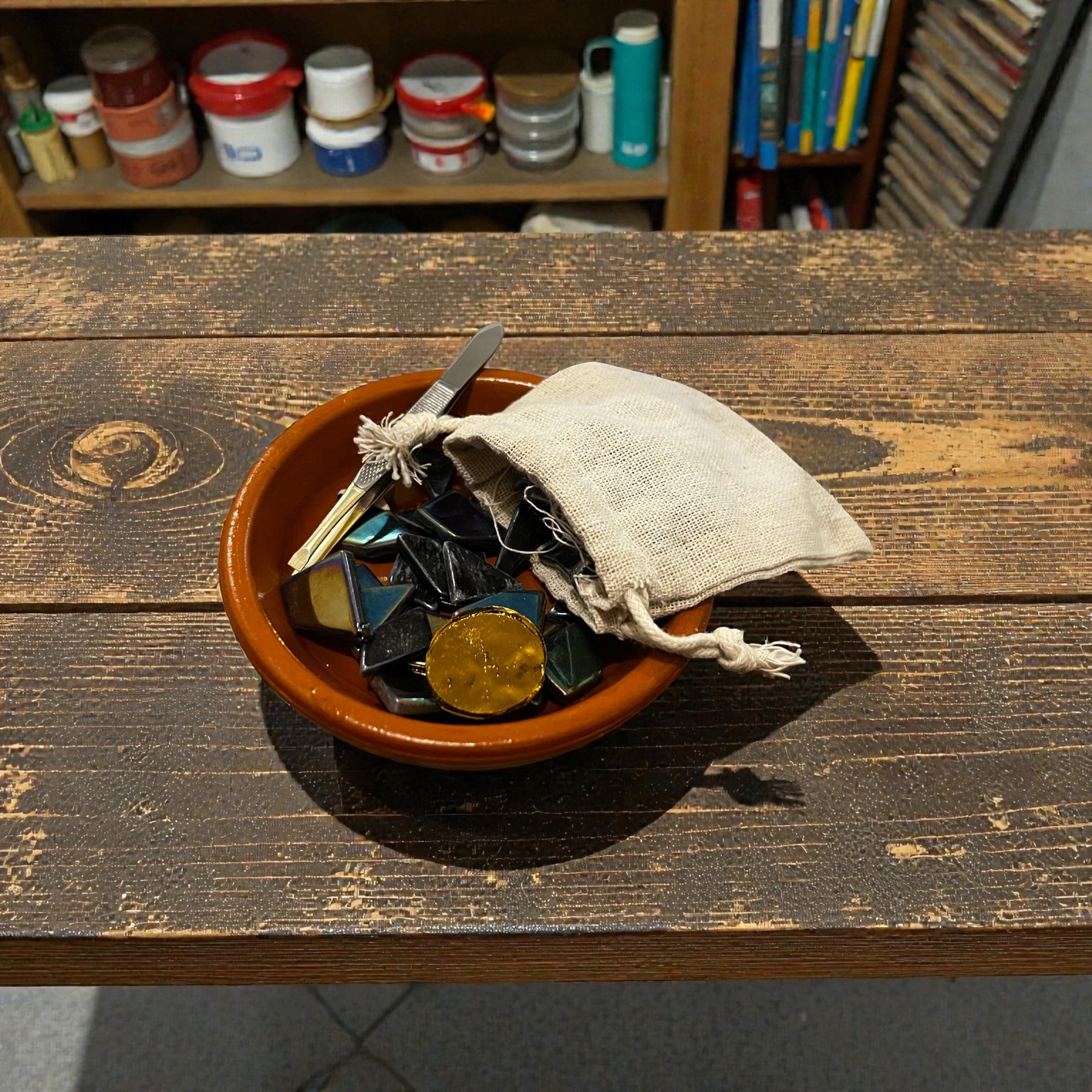 Mosaic DIY Kit. Bee/Bird Bath.