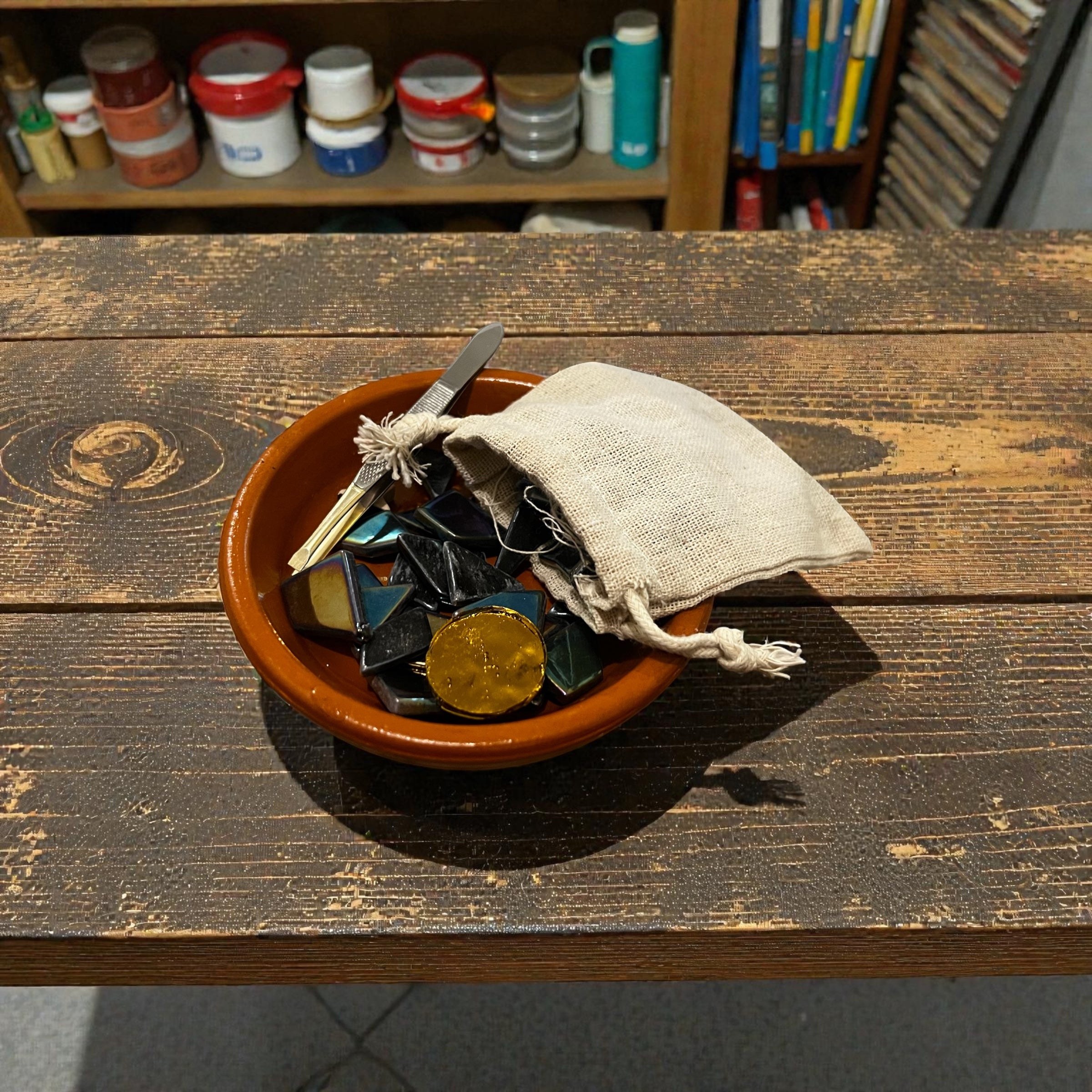 Mosaic DIY Kit. Bee/Bird Bath.