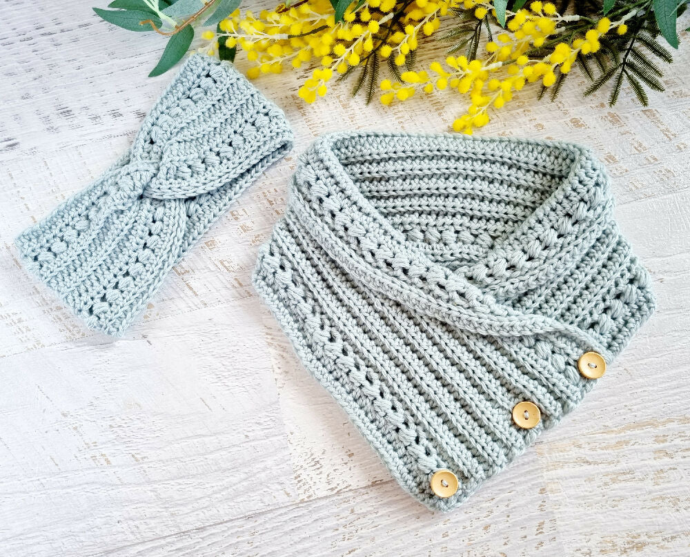 Neck warmer Cowl Scarf Pale Teal Adult Vintage Crochet Buttoned and Earwarmer