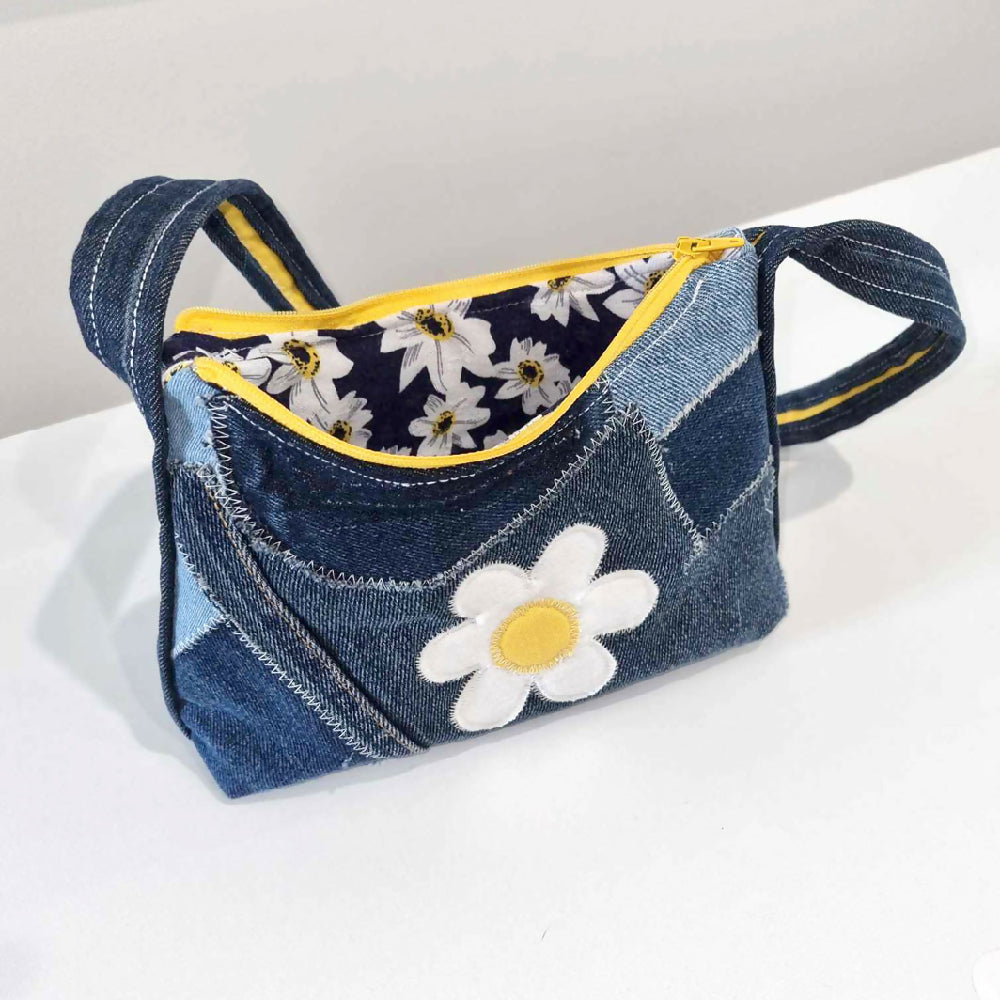 Daisy-denim-bag-open1