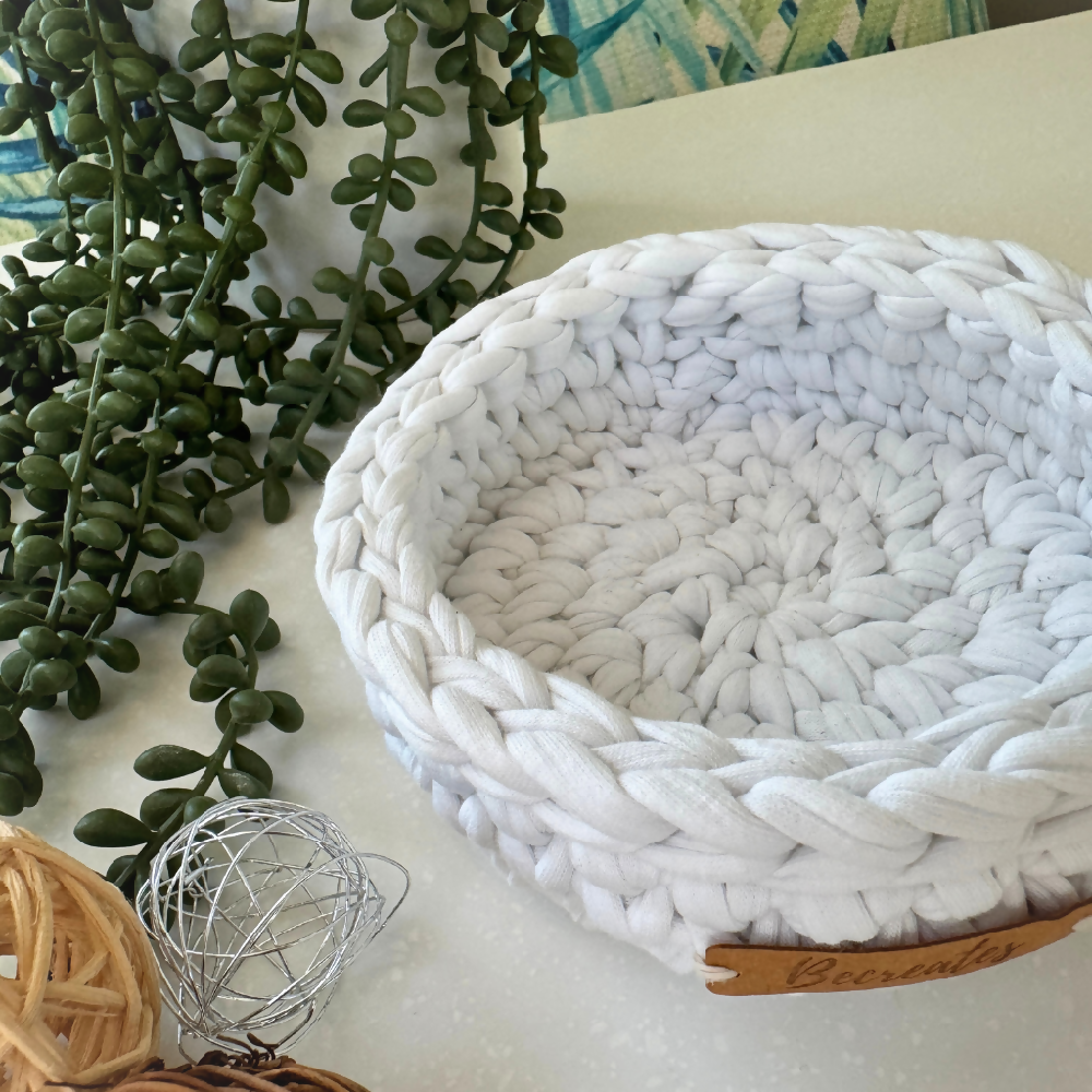 White-mini-handmade-basket (2)
