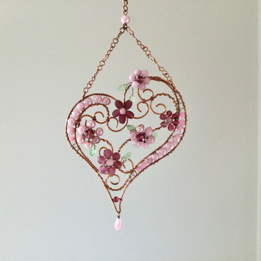 Jewelled-Decor/Pearly Pink Floral Wall Art Hanger