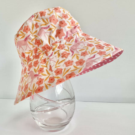 Summer hat in pretty unicorn fabric