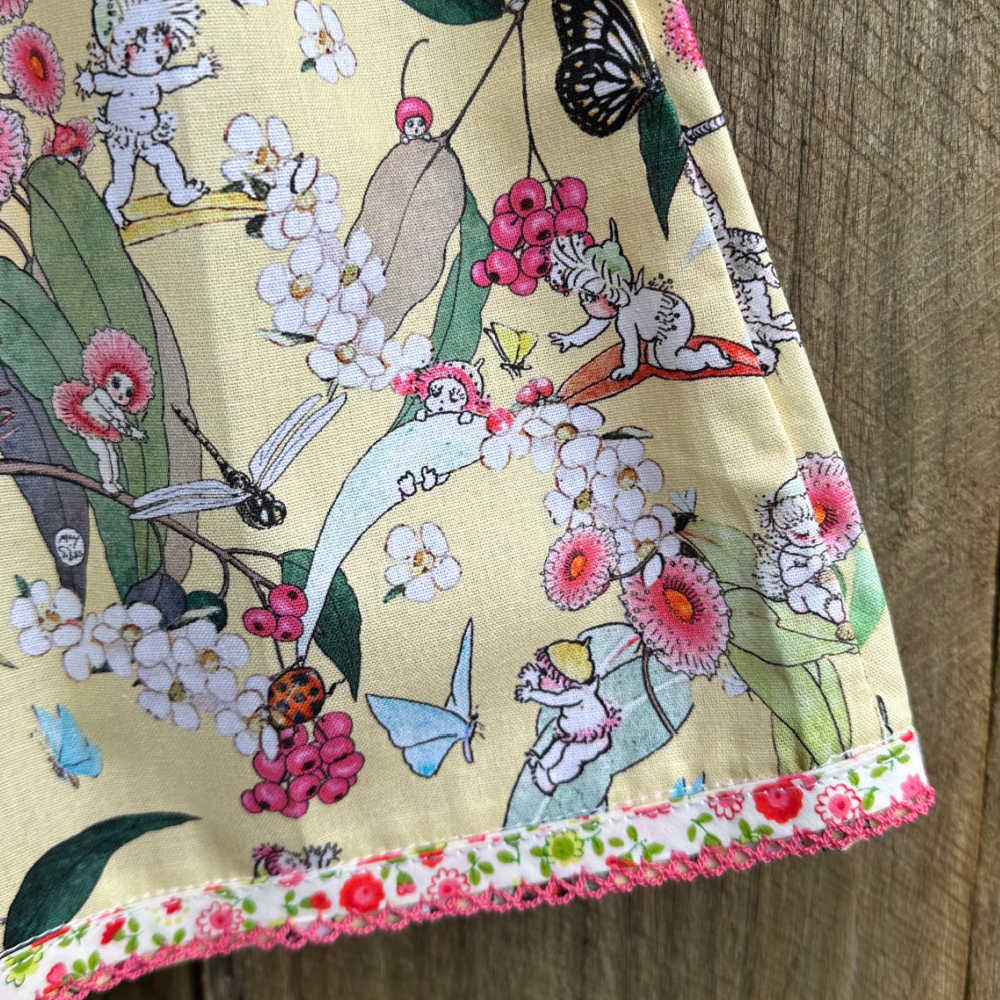 Baby Outfit – Size 1 Dress, Bib & Hair Bow