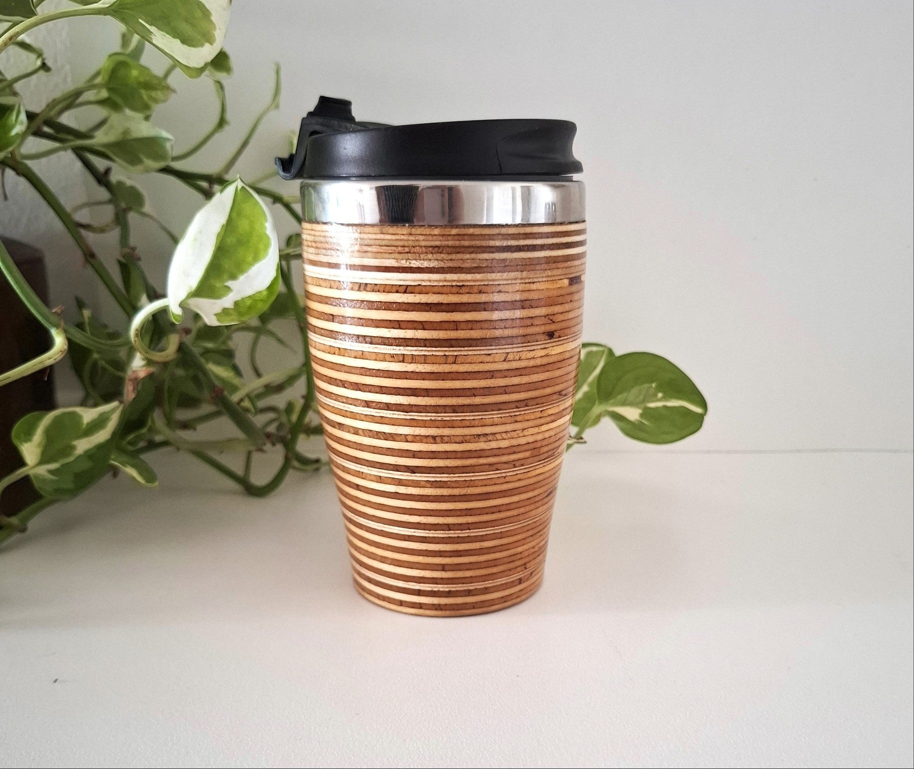Handmade Wooden Travel Mug: Insulated Eco-Friendly Coffee Tumbler