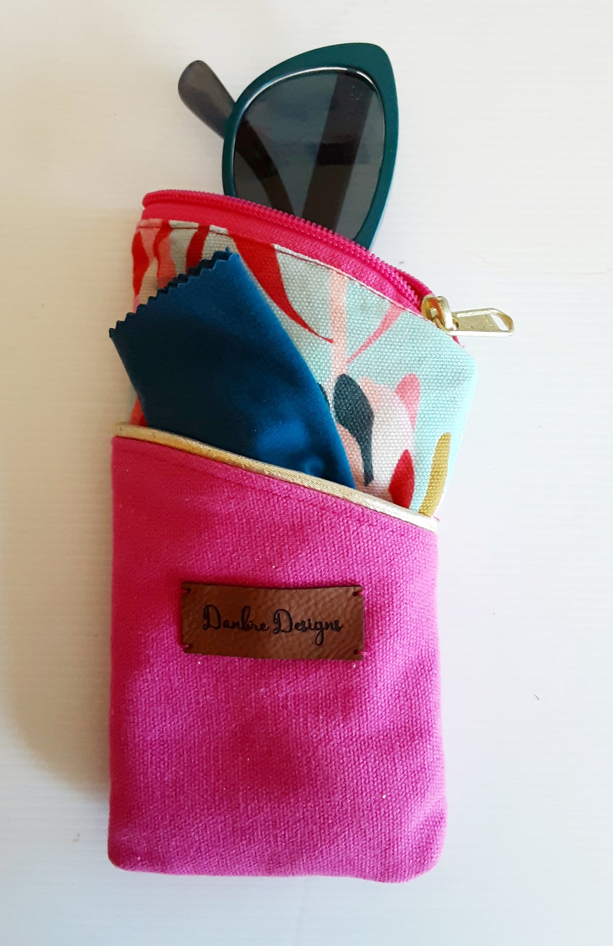 Handmade Padded Sunglass Case, Zippered Eyeglass Pouch, Aussie Floral print