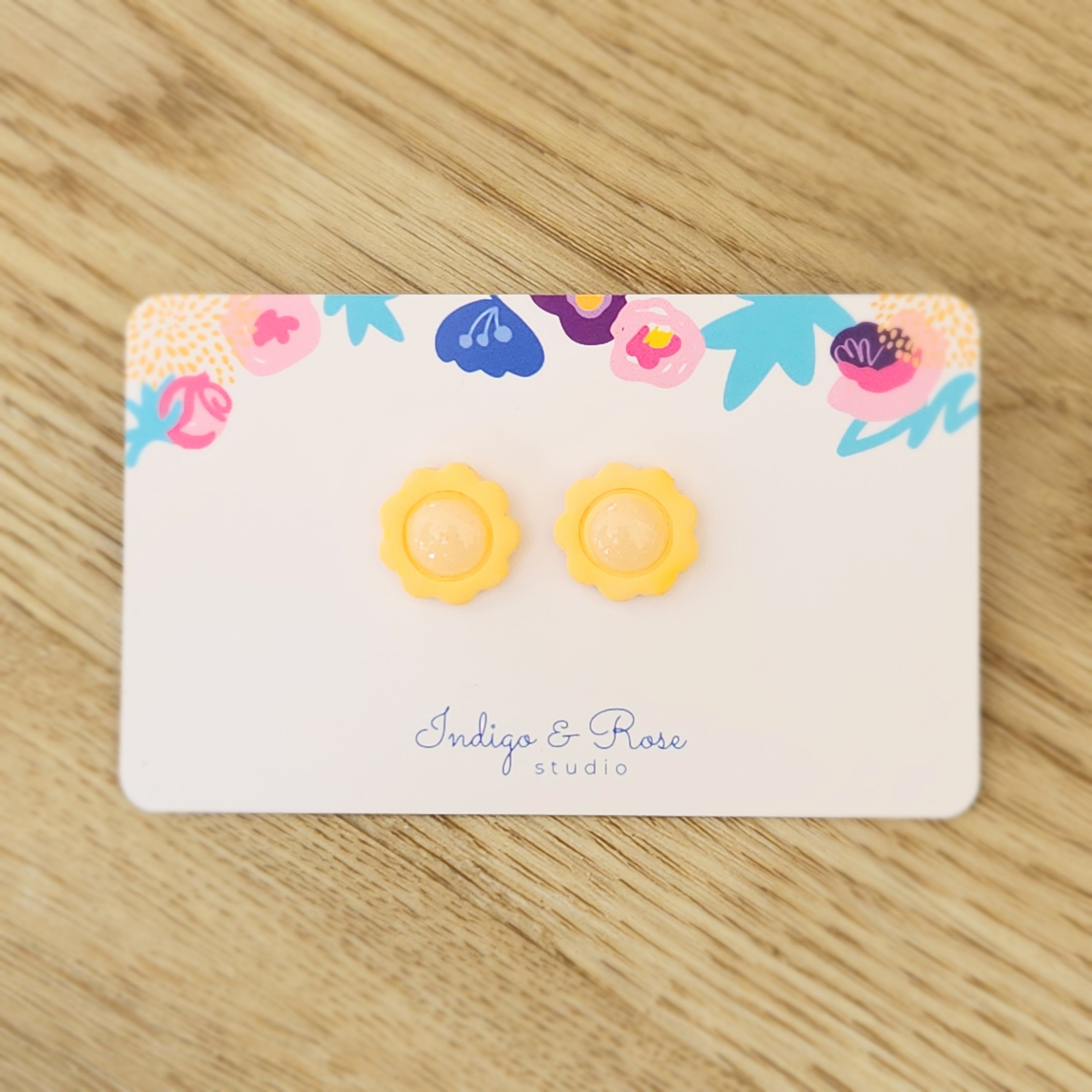 Sunny Studs (various colours)