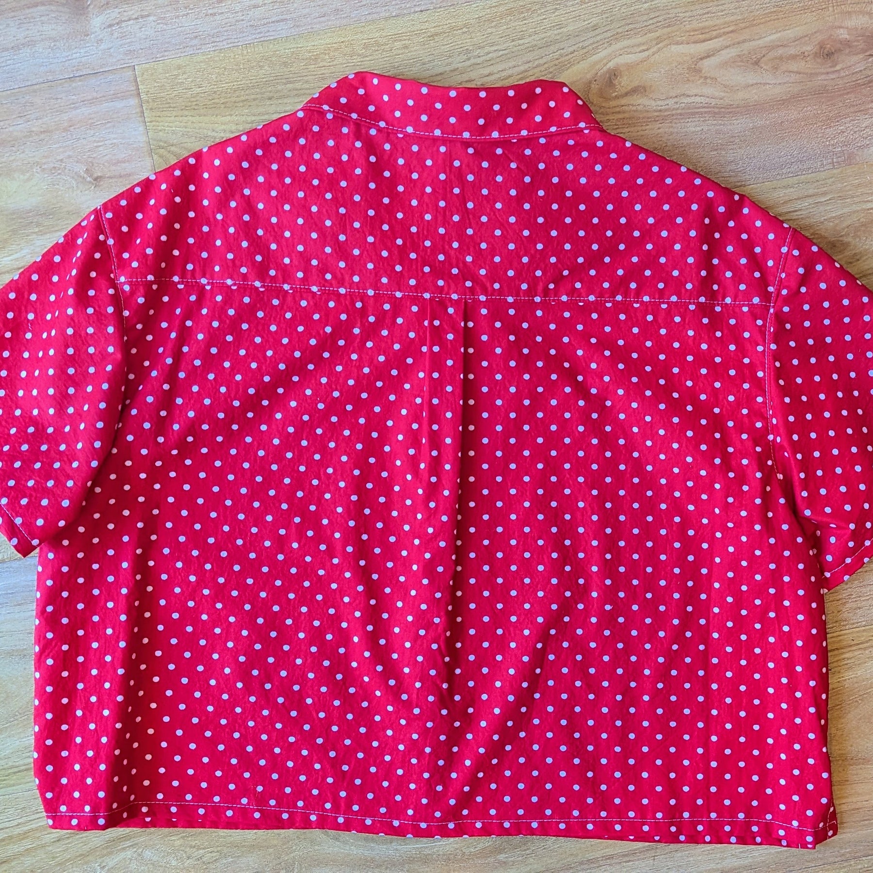 Upcycled Cotton Polka Dot Crop Button-up Shirt (Red & White / Size L)