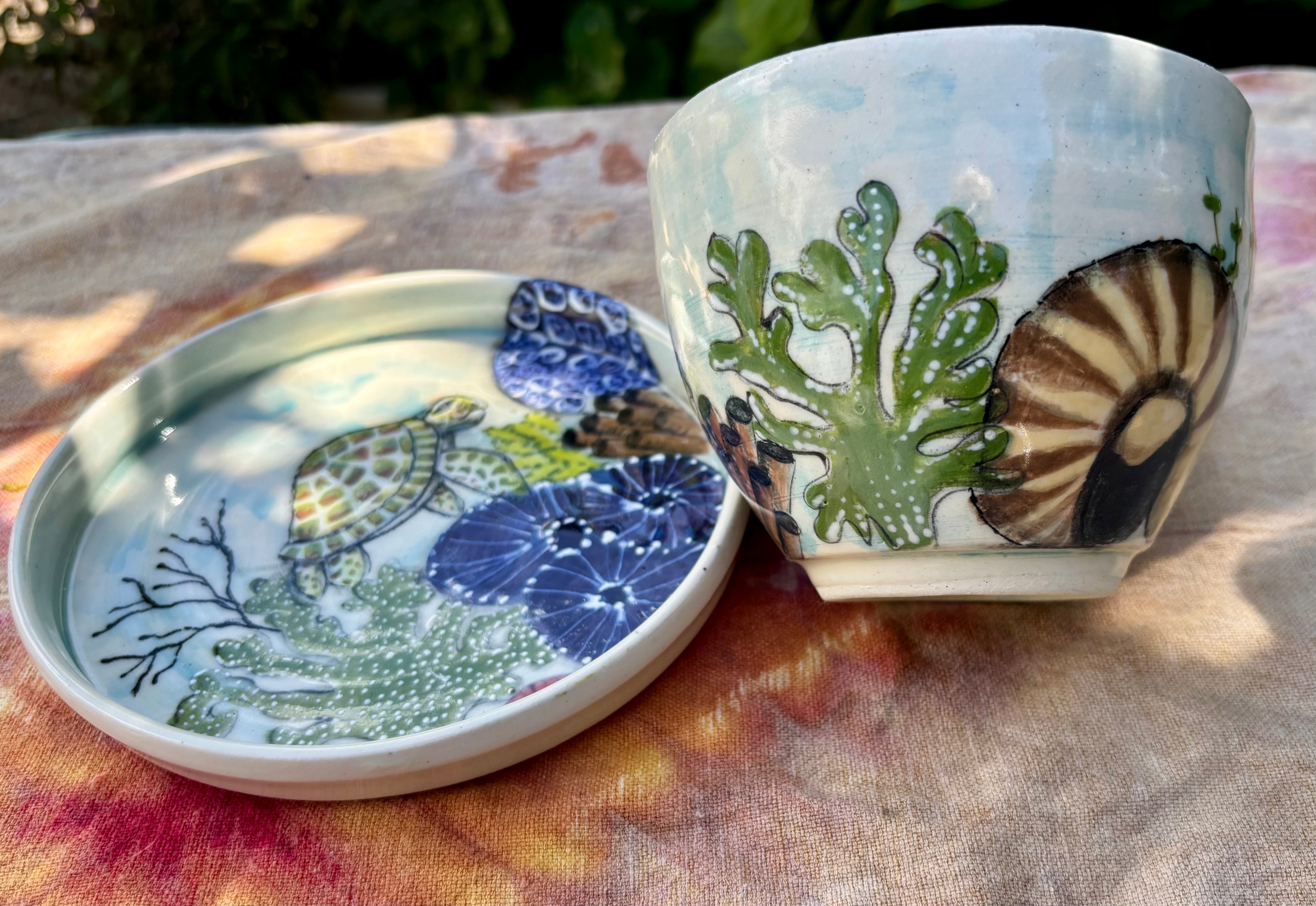 Sea turtle plate and bowl set