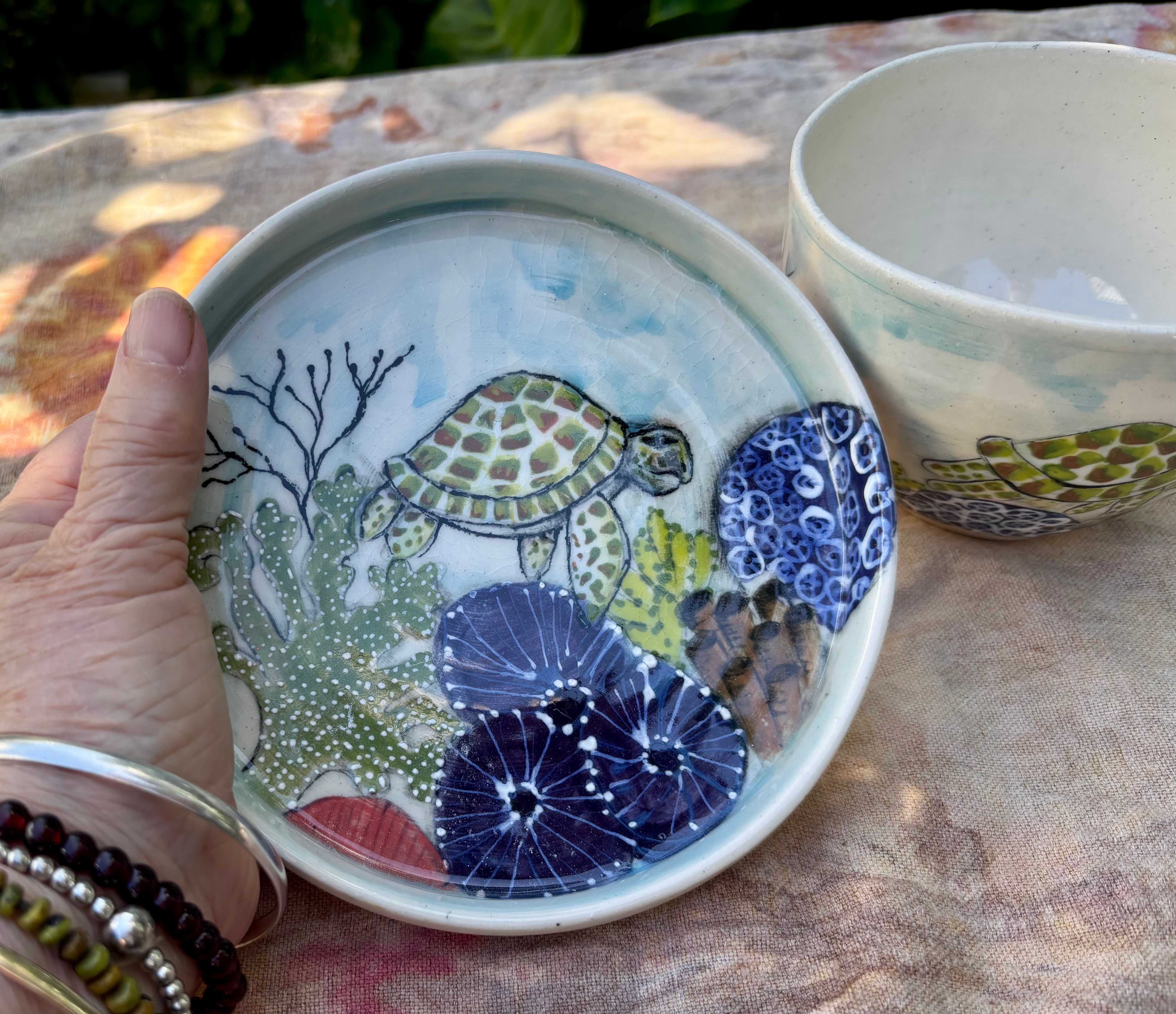 Sea turtle plate and bowl set