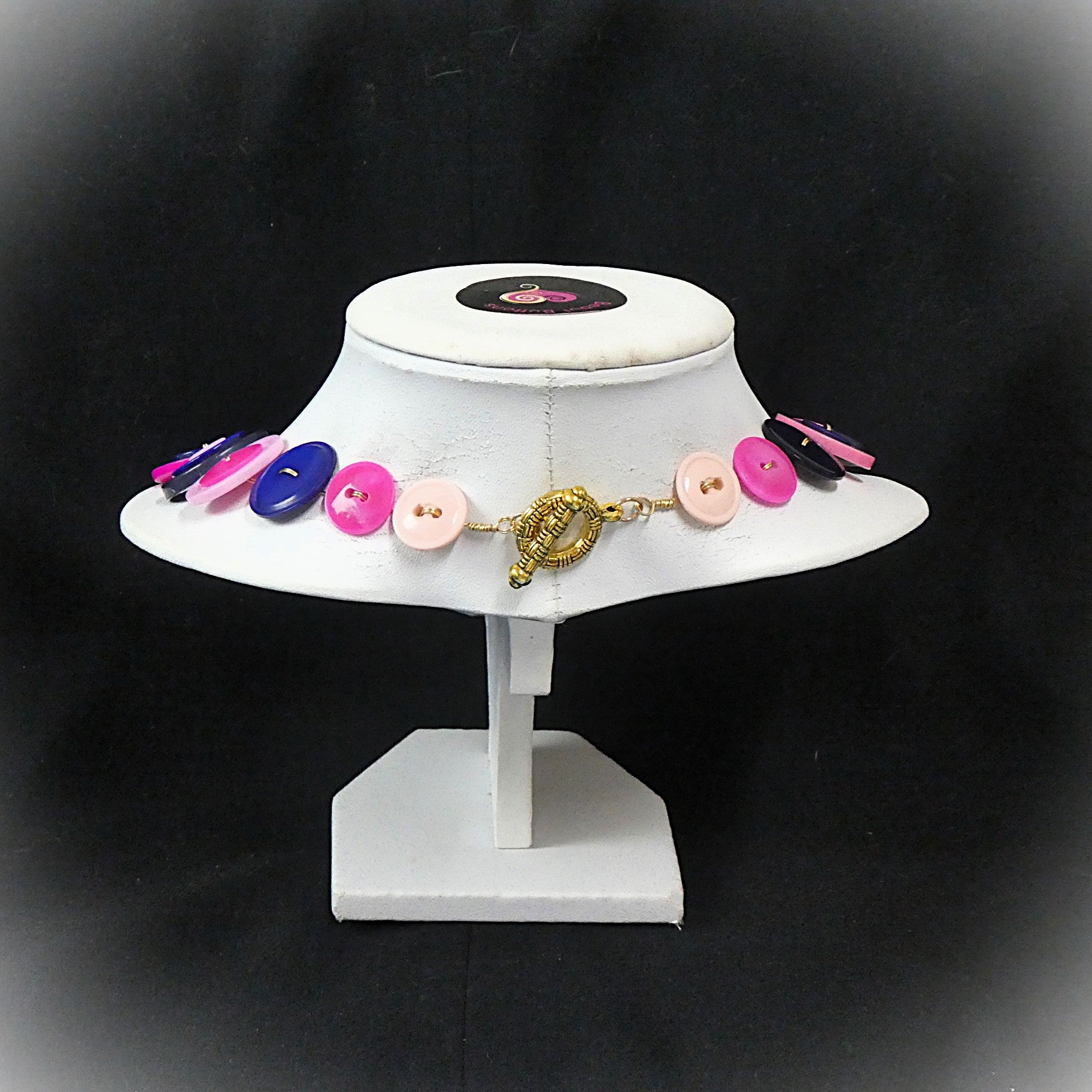 Button necklace - Inky Pinky