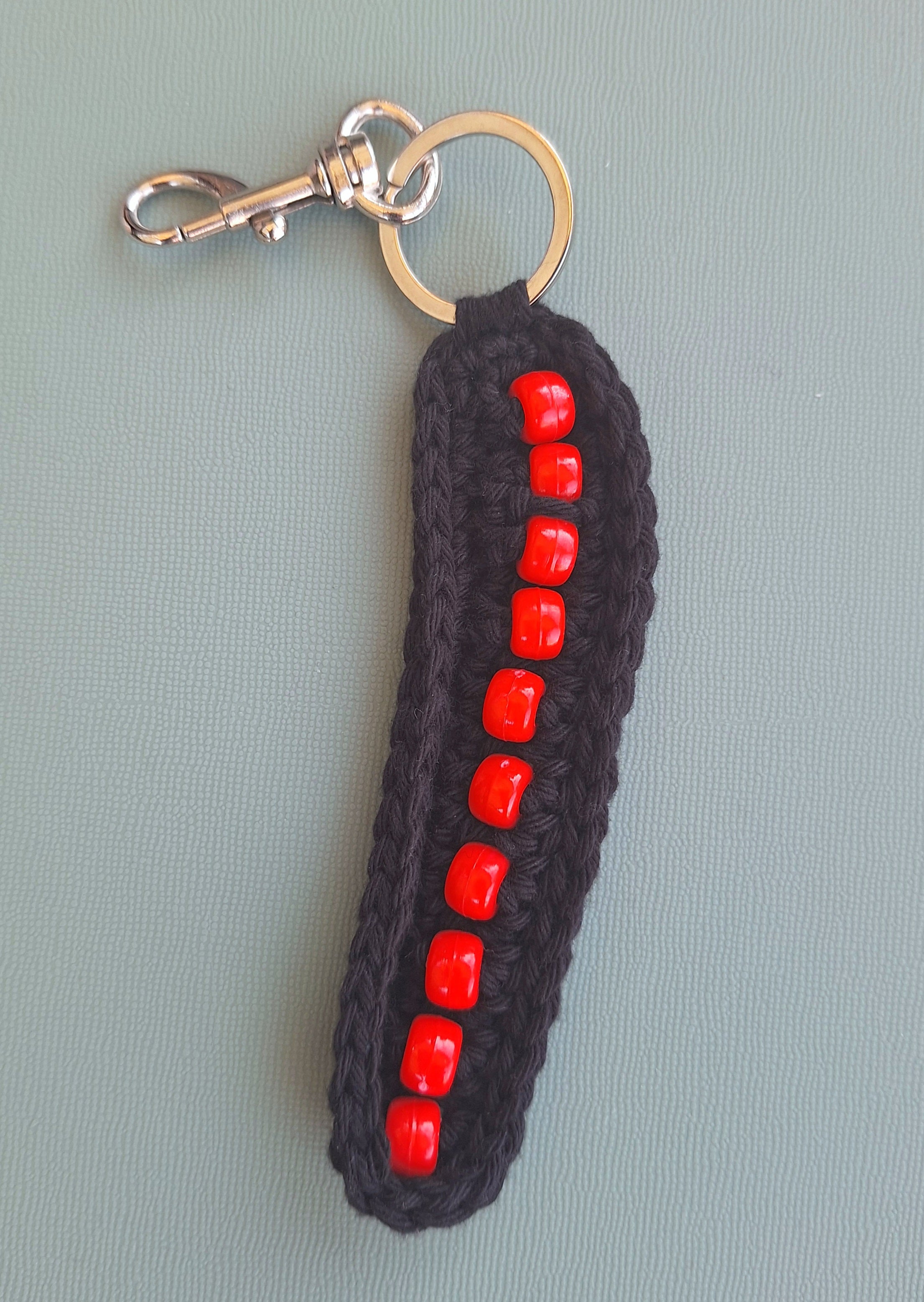 Beaded Crochet Keychain – Handmade, Lightweight & Sensory Friendly
