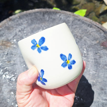 Daisy Hug Mugs for Coffee or Tea
