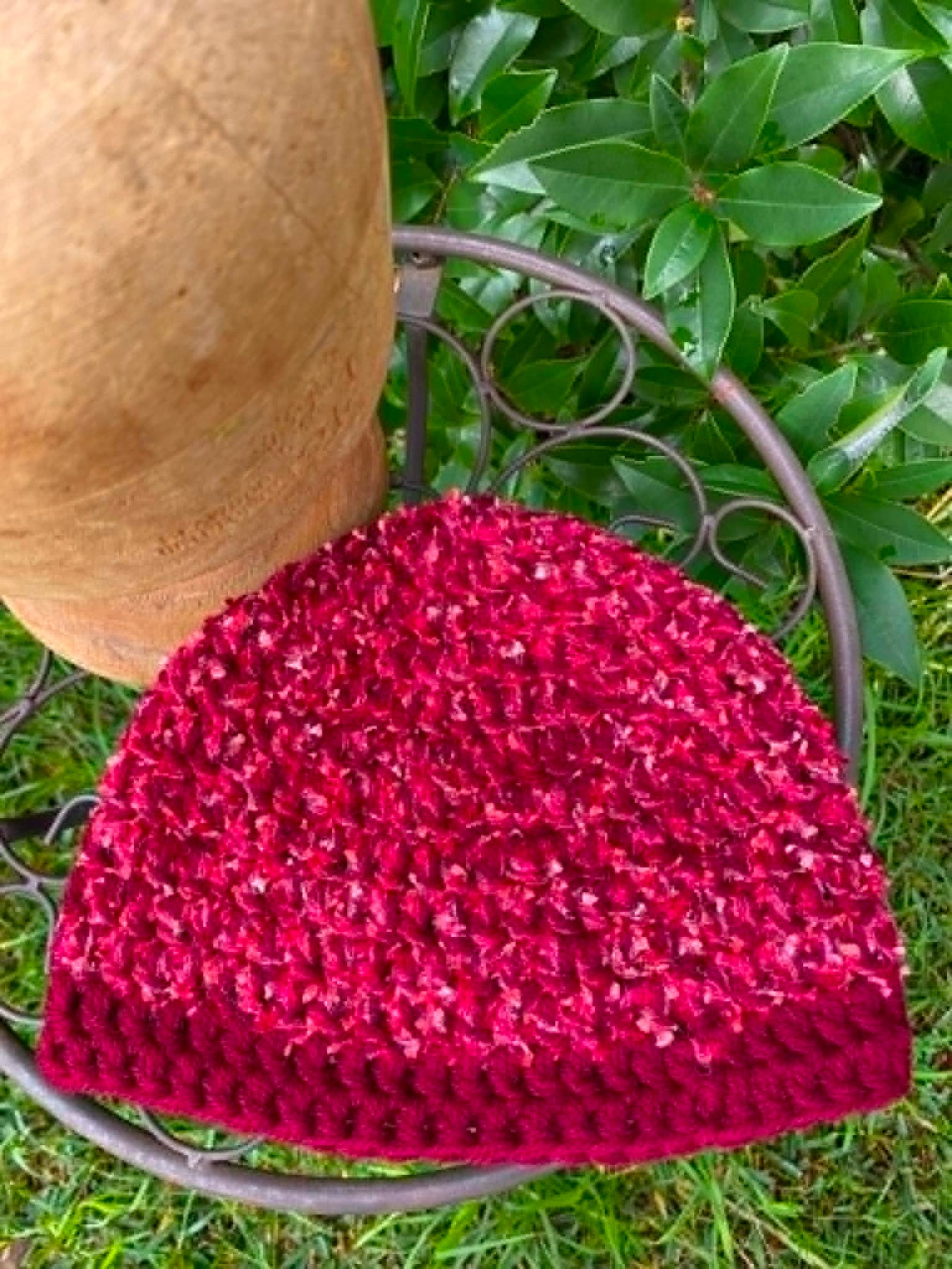 Ladies beanie with subtle sparkle