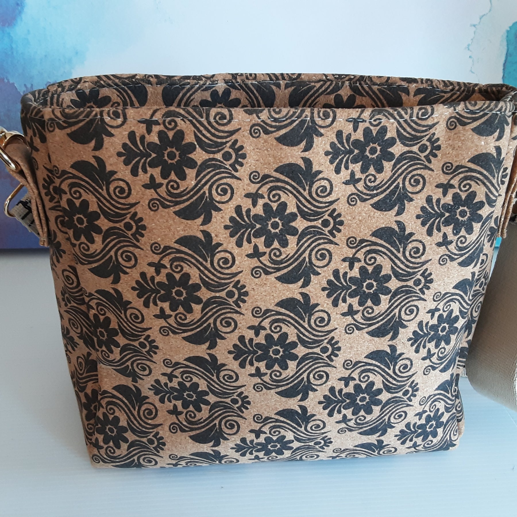 Cork crossbody bag with O-ring & Tassel