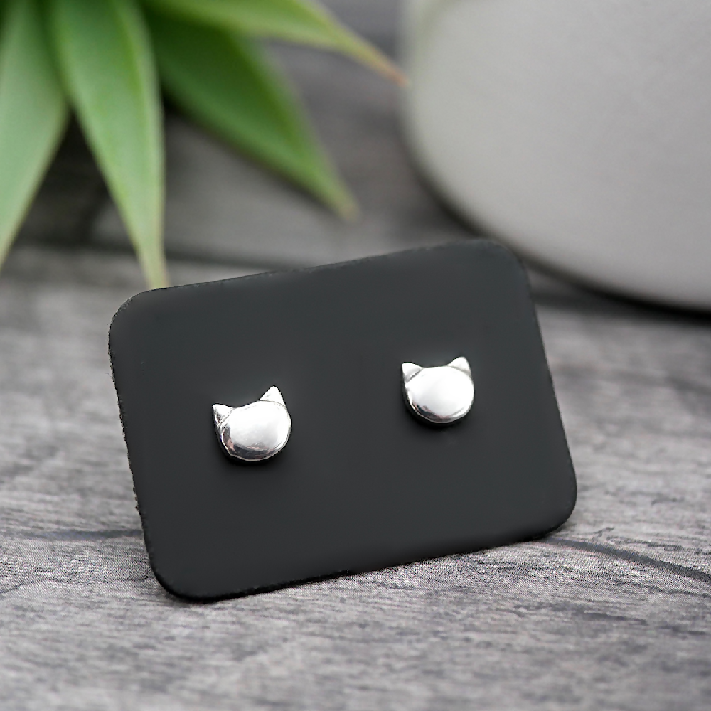 kitty studs sterling silver black card sml