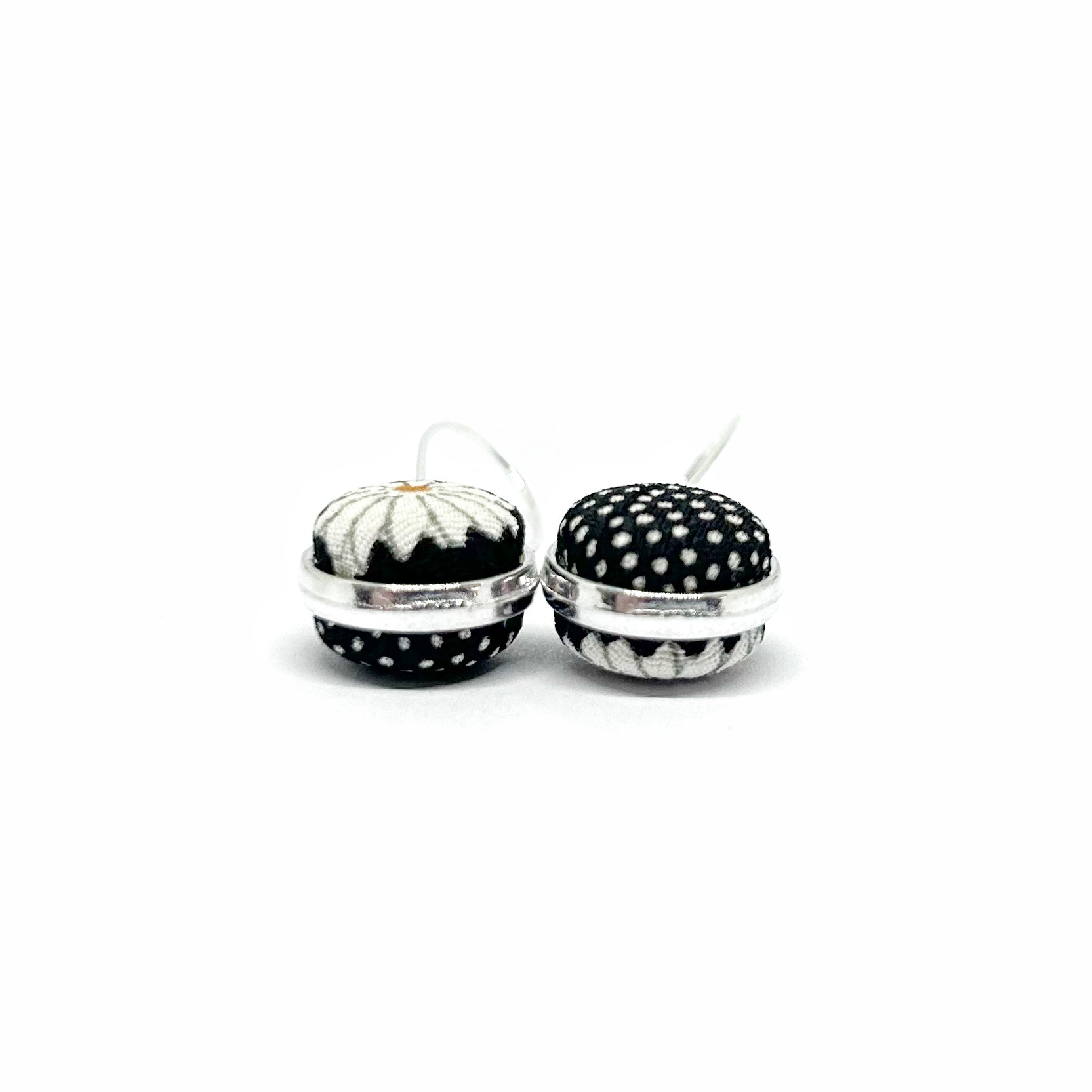 Double Sided Earrings - Daisy Blossom Black and White
