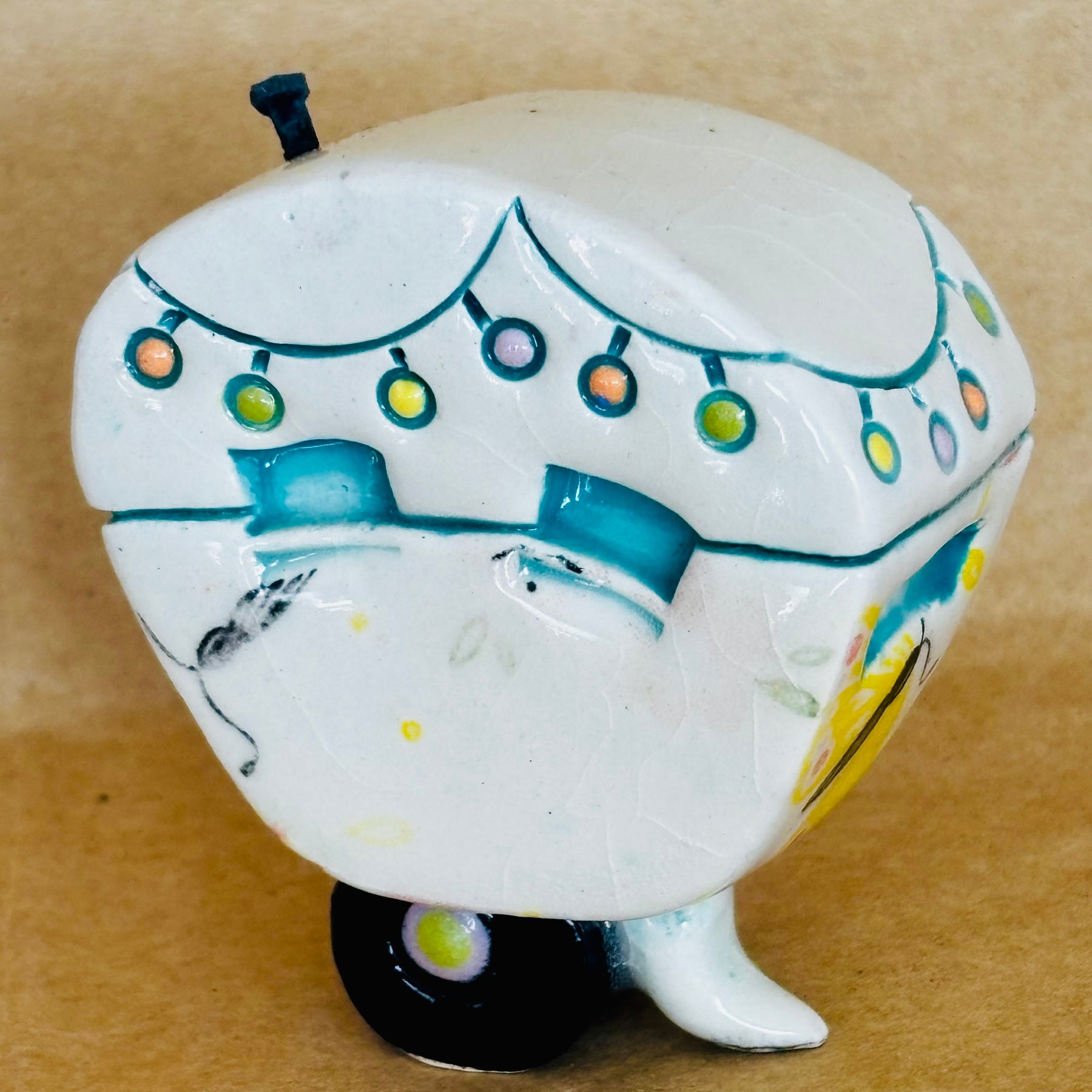 Small Retro Collectable Ceramic Caravan 11
