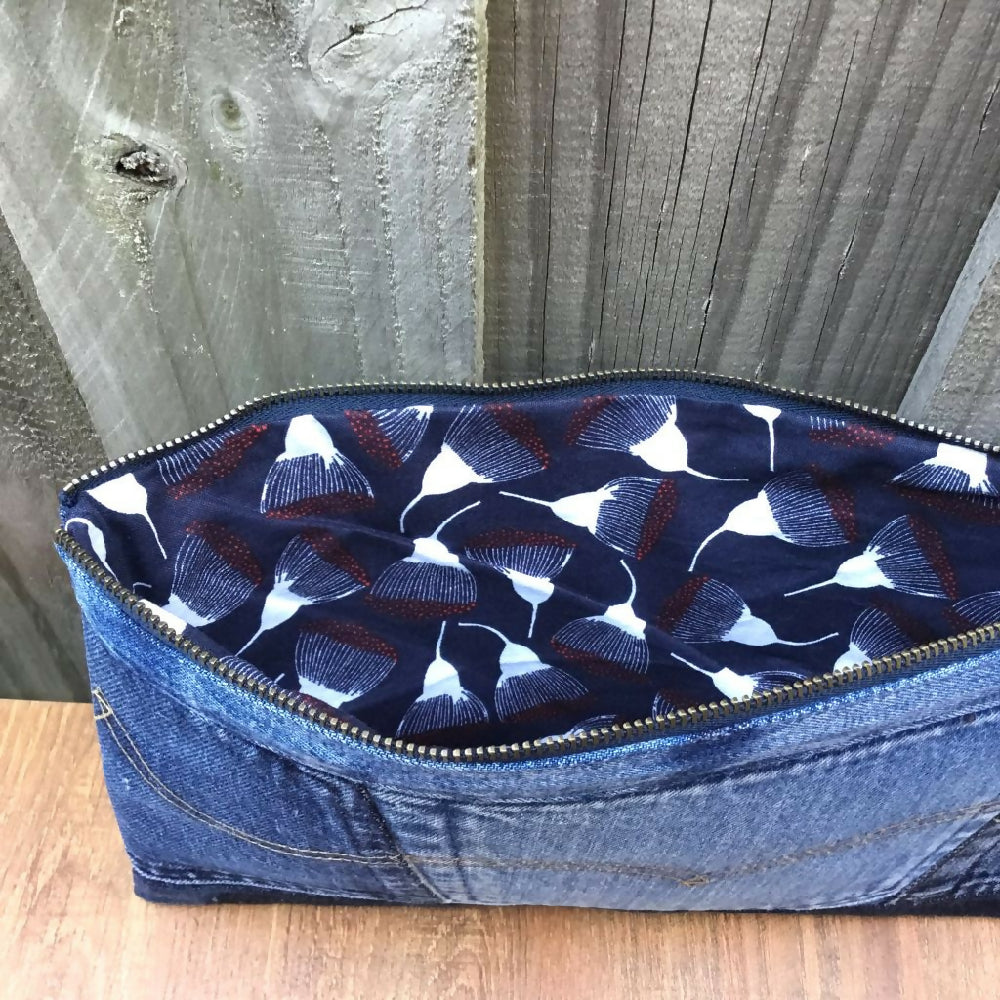 Upcycled_denim_pouch_20d