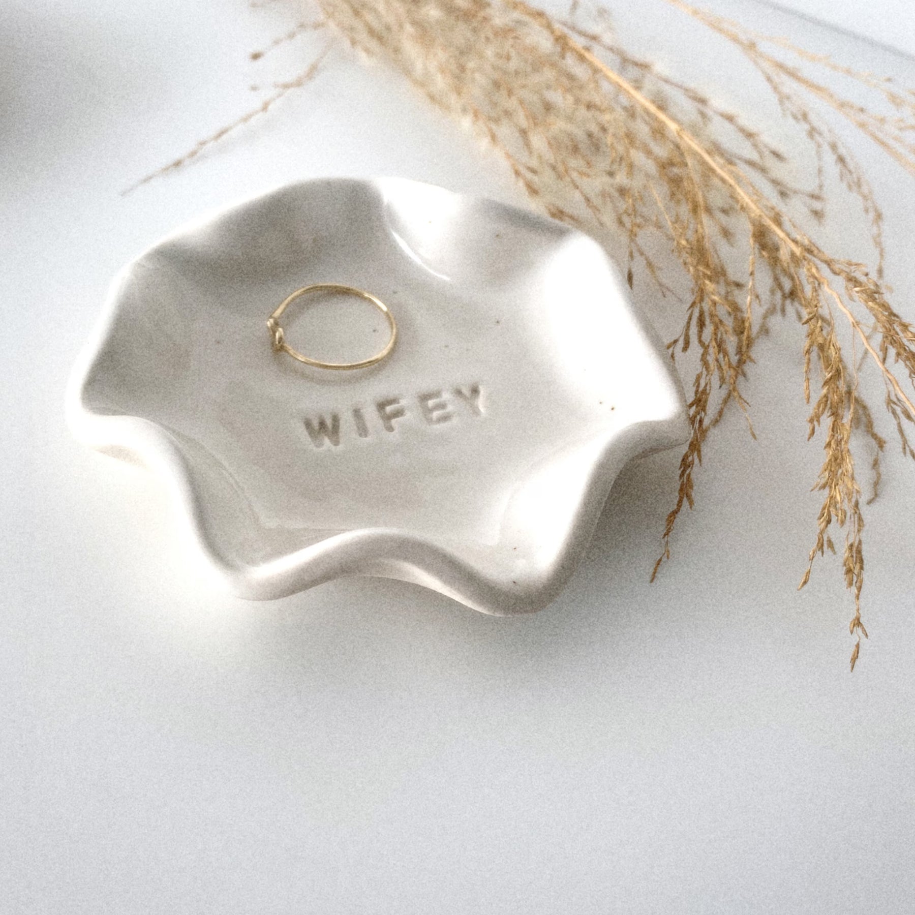 Personalized Ceramic Ring Dish Wifey & Hubby Engagement Gift