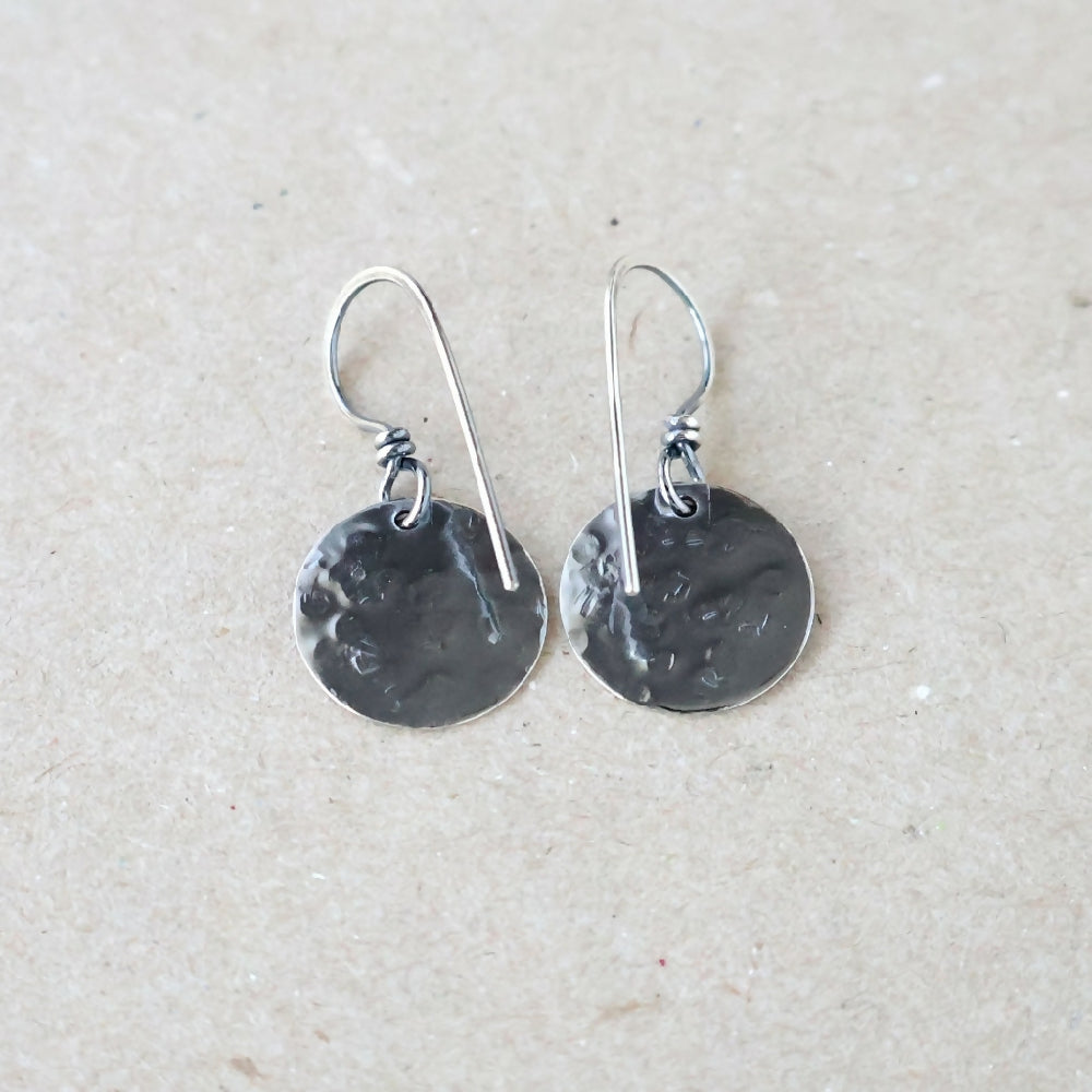 EMS06123_06_EthicalSterlingSilverMiniFullMoonEarrings