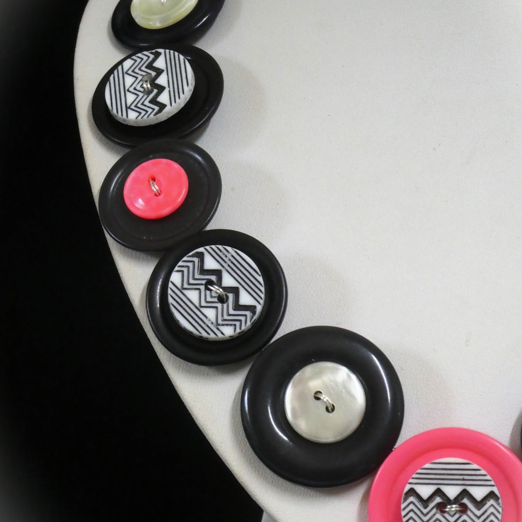 Handmade button necklace and earrings - Pink Zebra