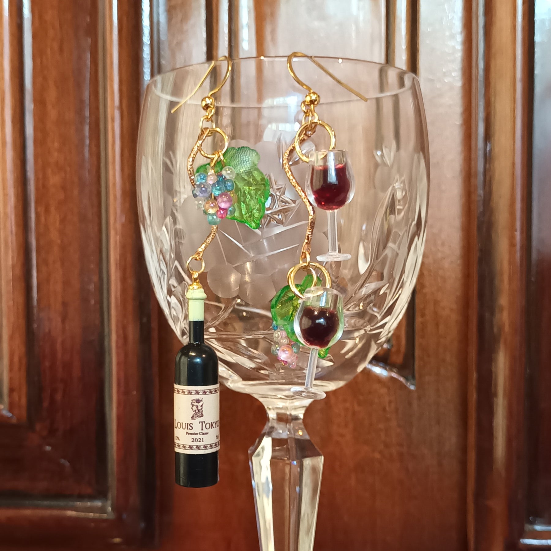 Wine bottle & Glass with Grapes earrings