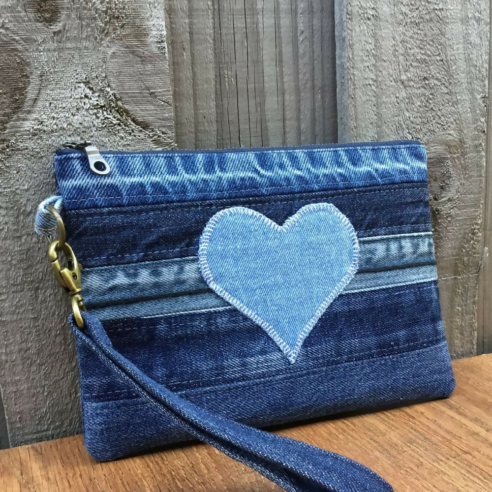 upcycled_denim_purse_50e