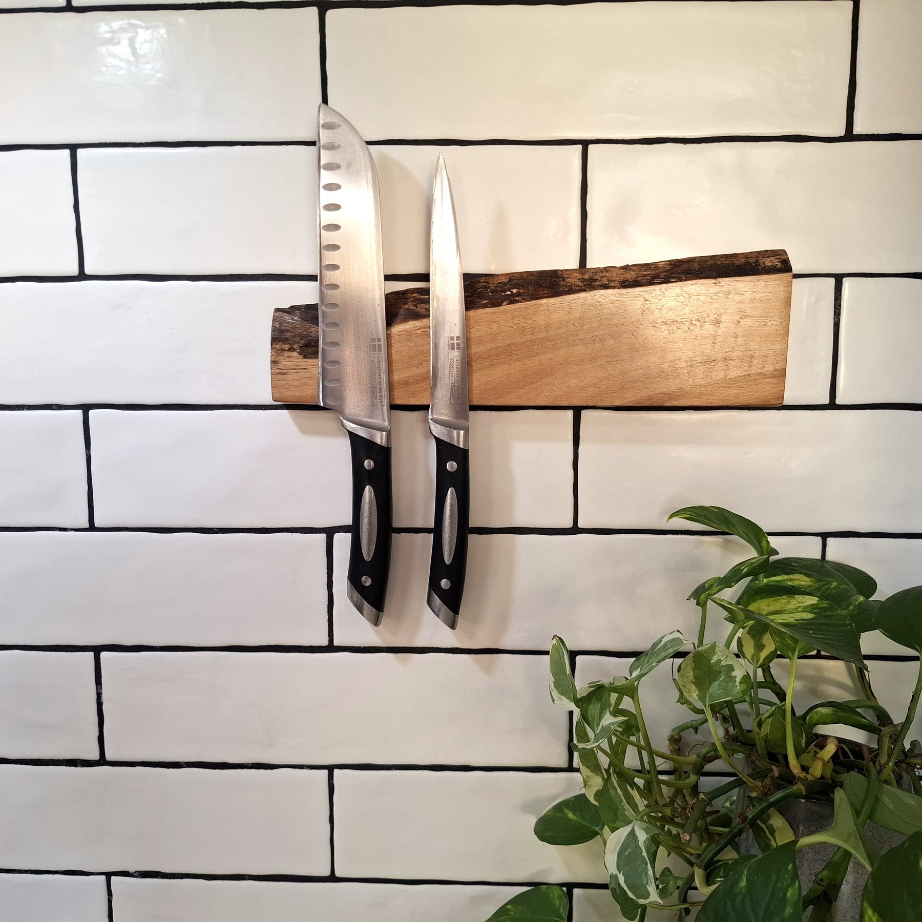 Handmade Wooden Magnetic Knife Holder: Wall-Mounted Kitchen Rack