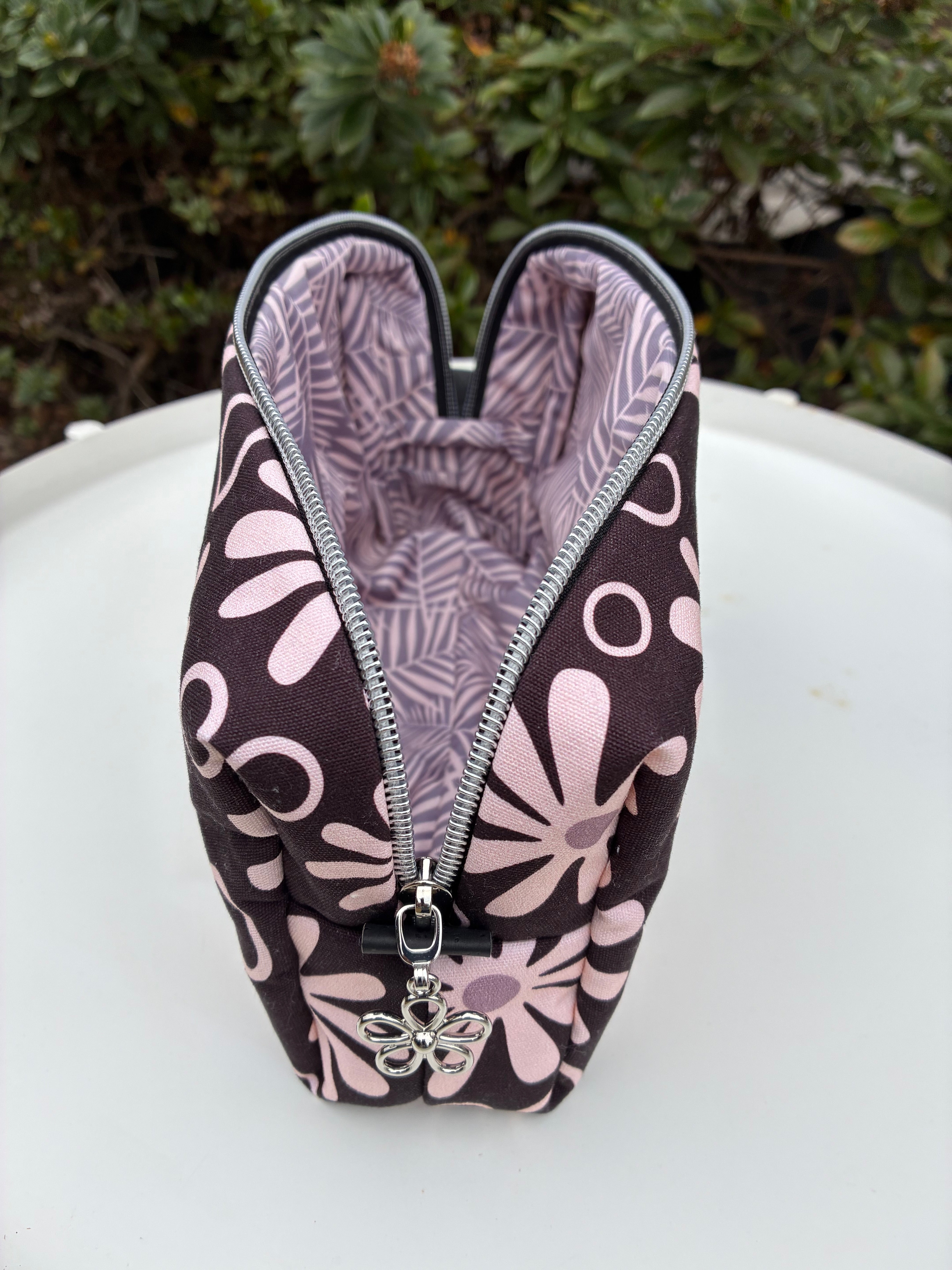 Bilby Pouch - Black Funky Daisies lined with Leaves (Anzela Simcock)