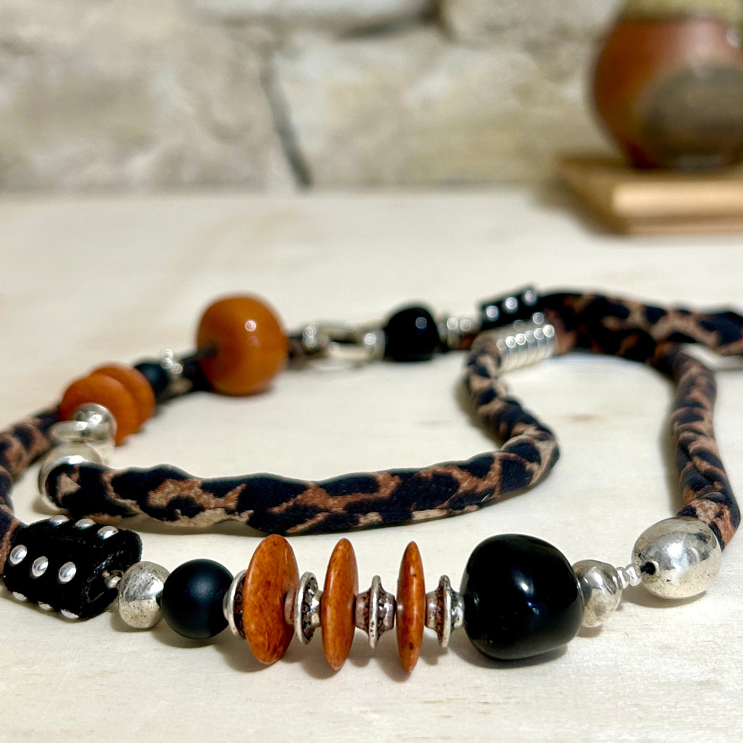 Necklace Animal Print Silk Vintage beads:  SCE-12