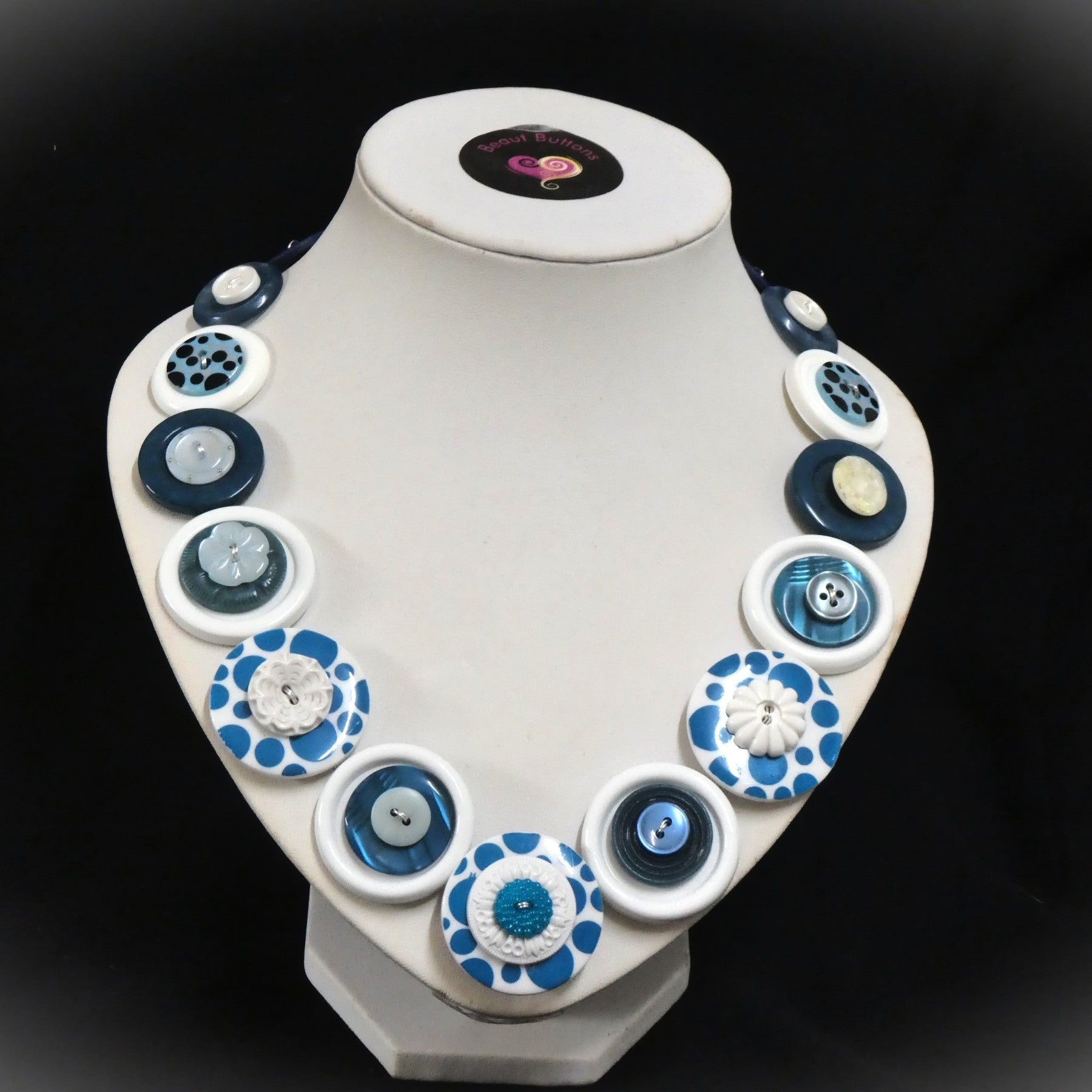 Blue bubbles necklace