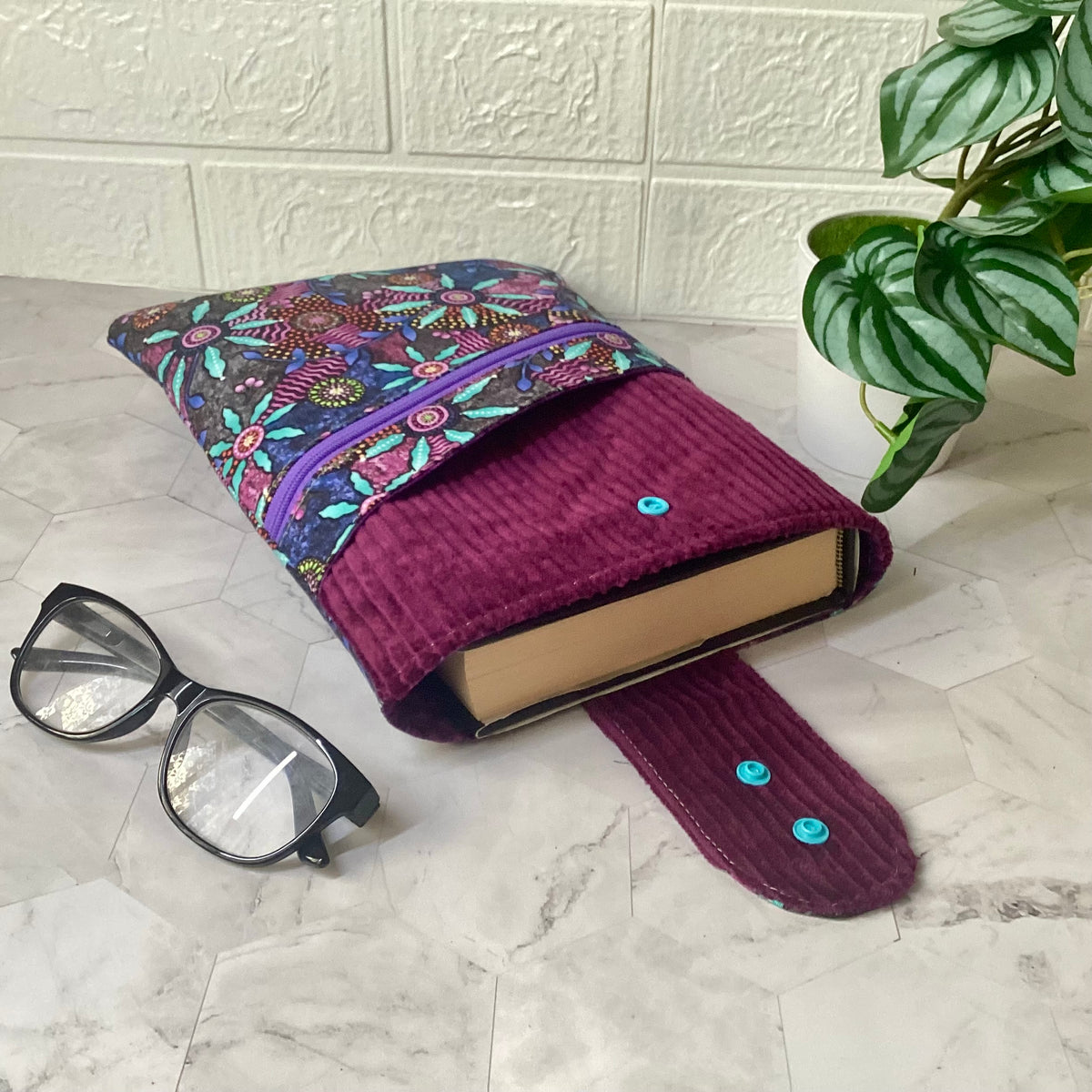 Indigenous print fabric book sleeve with 2 pockets. iPad, tablet pouch