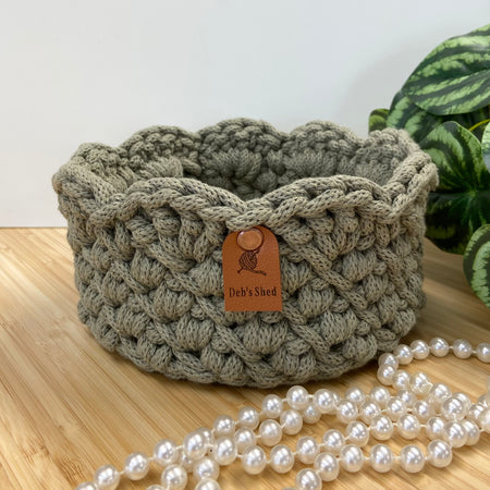 Crochet Basket with Scallop Edge