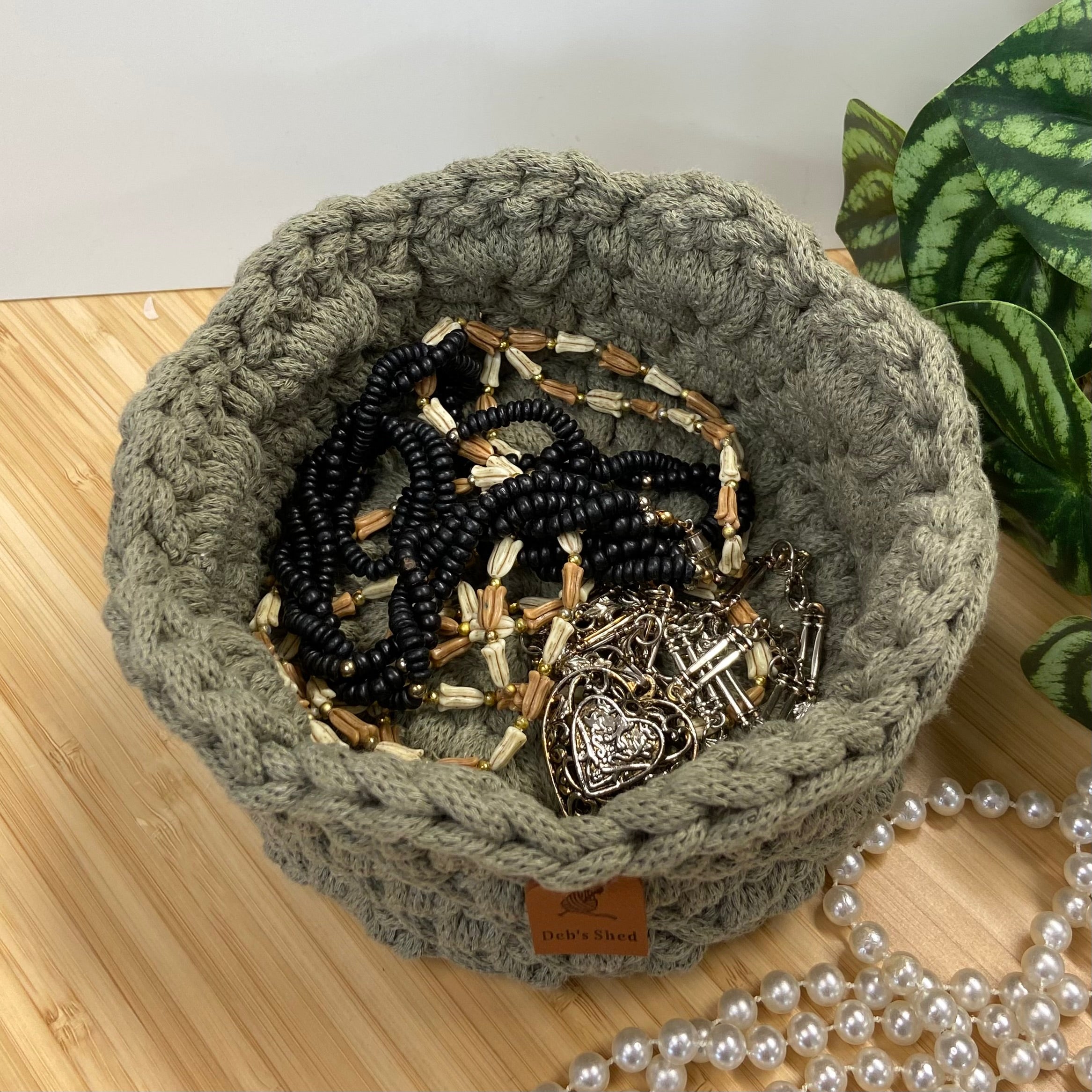 Crochet Basket with Scallop Edge